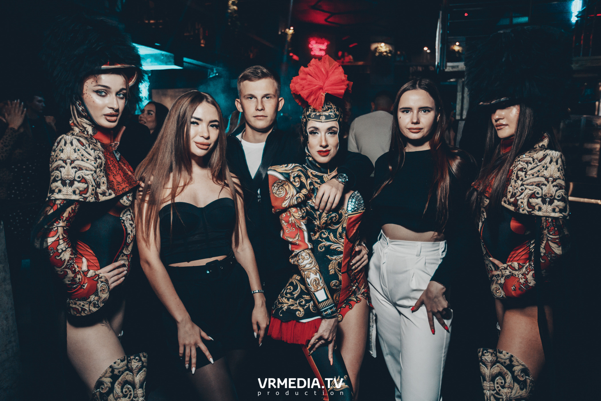 Выходные в баре «DOSKI»