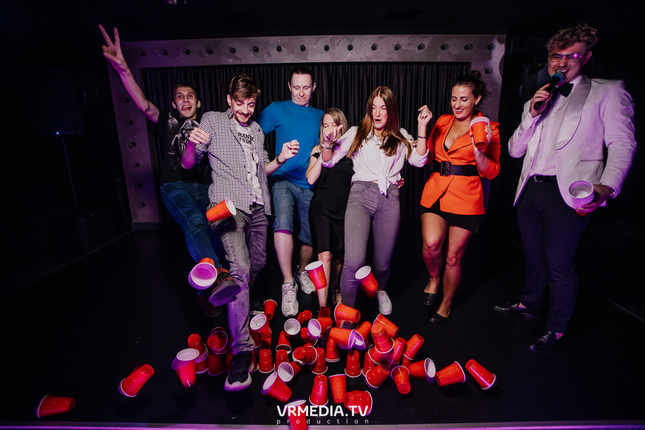 Выходные в караоке-баре «Volna»