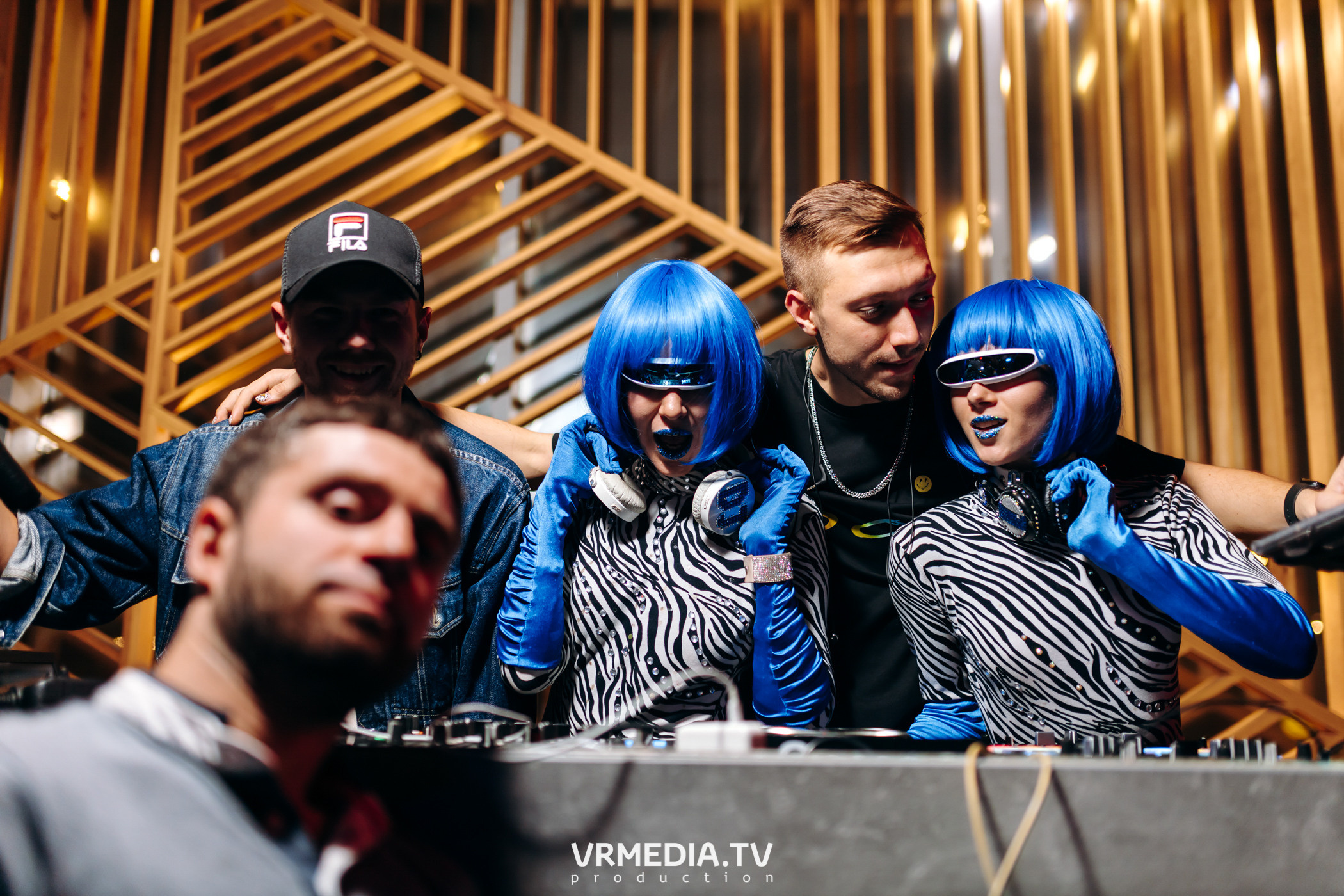 Выходные в баре «DOSKI»