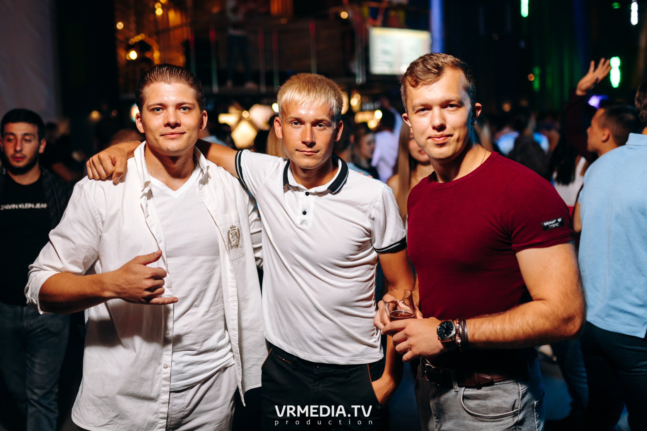 Выходные в баре «DOSKI»