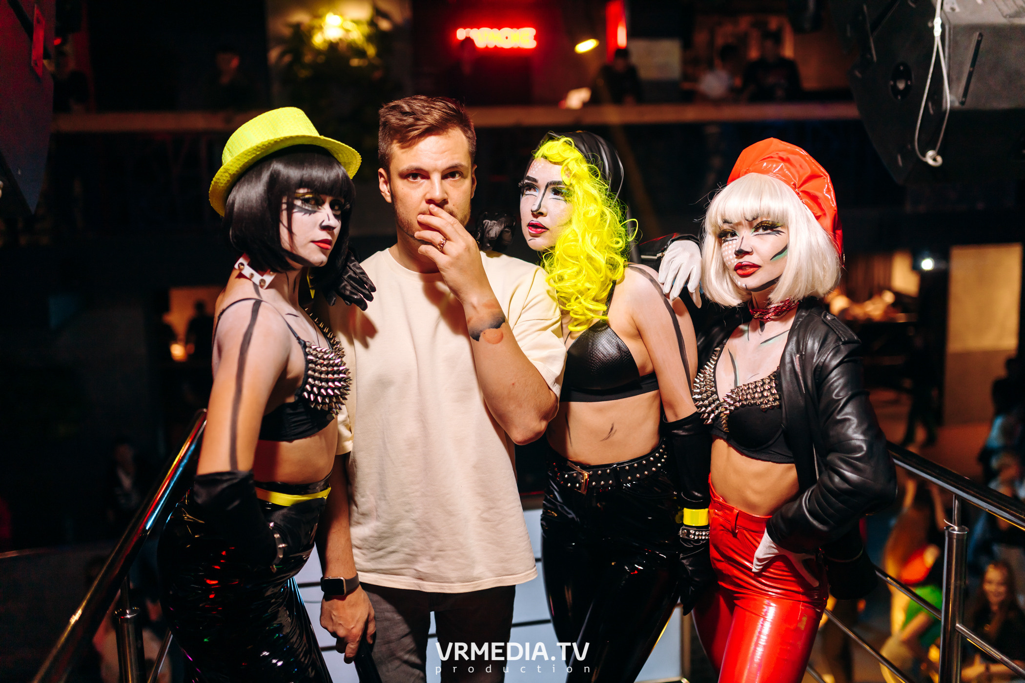 Выходные в баре «DOSKI»