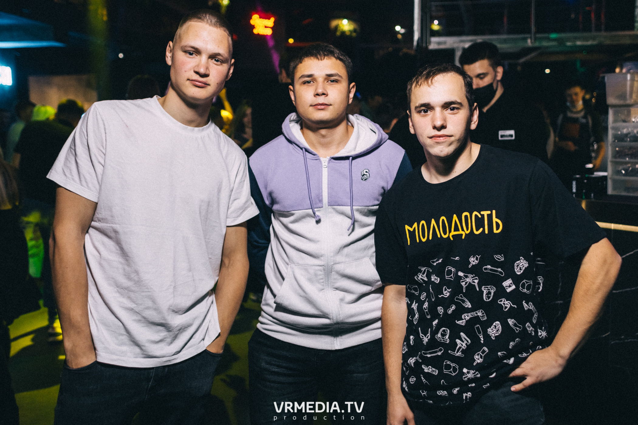 Выходные в баре «DOSKI»