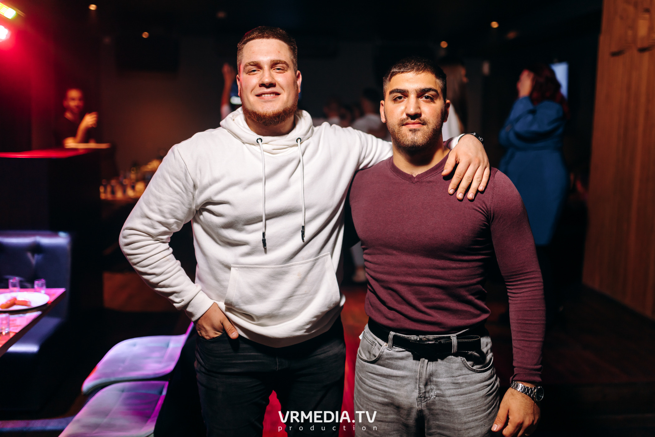 Выходные в баре «DOSKI»