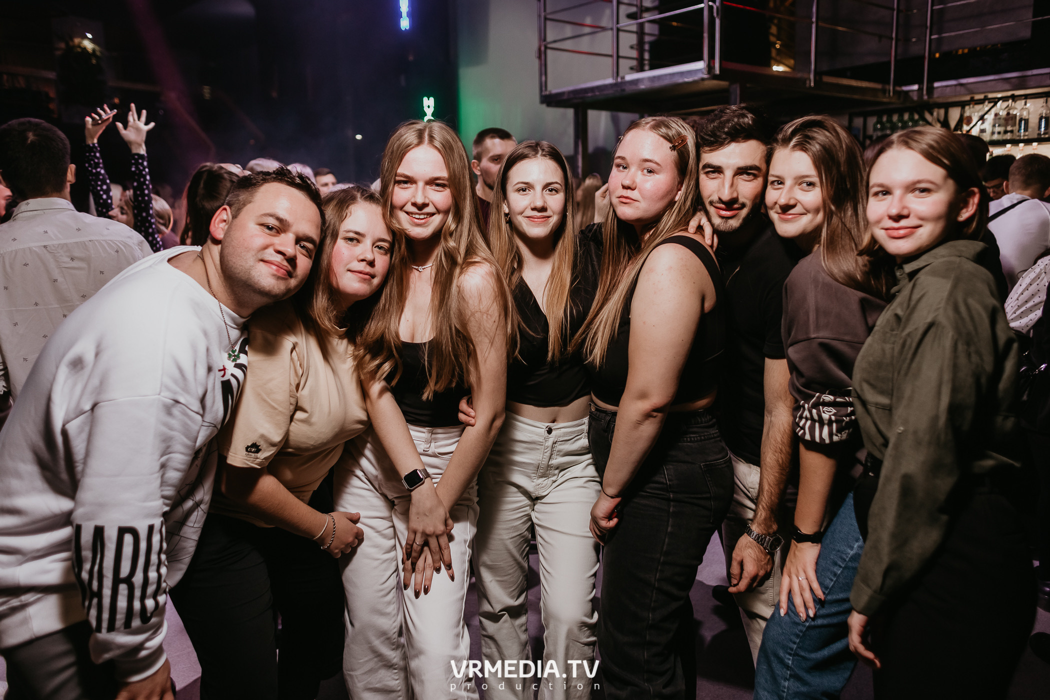 Выходные в баре «DOSKI»