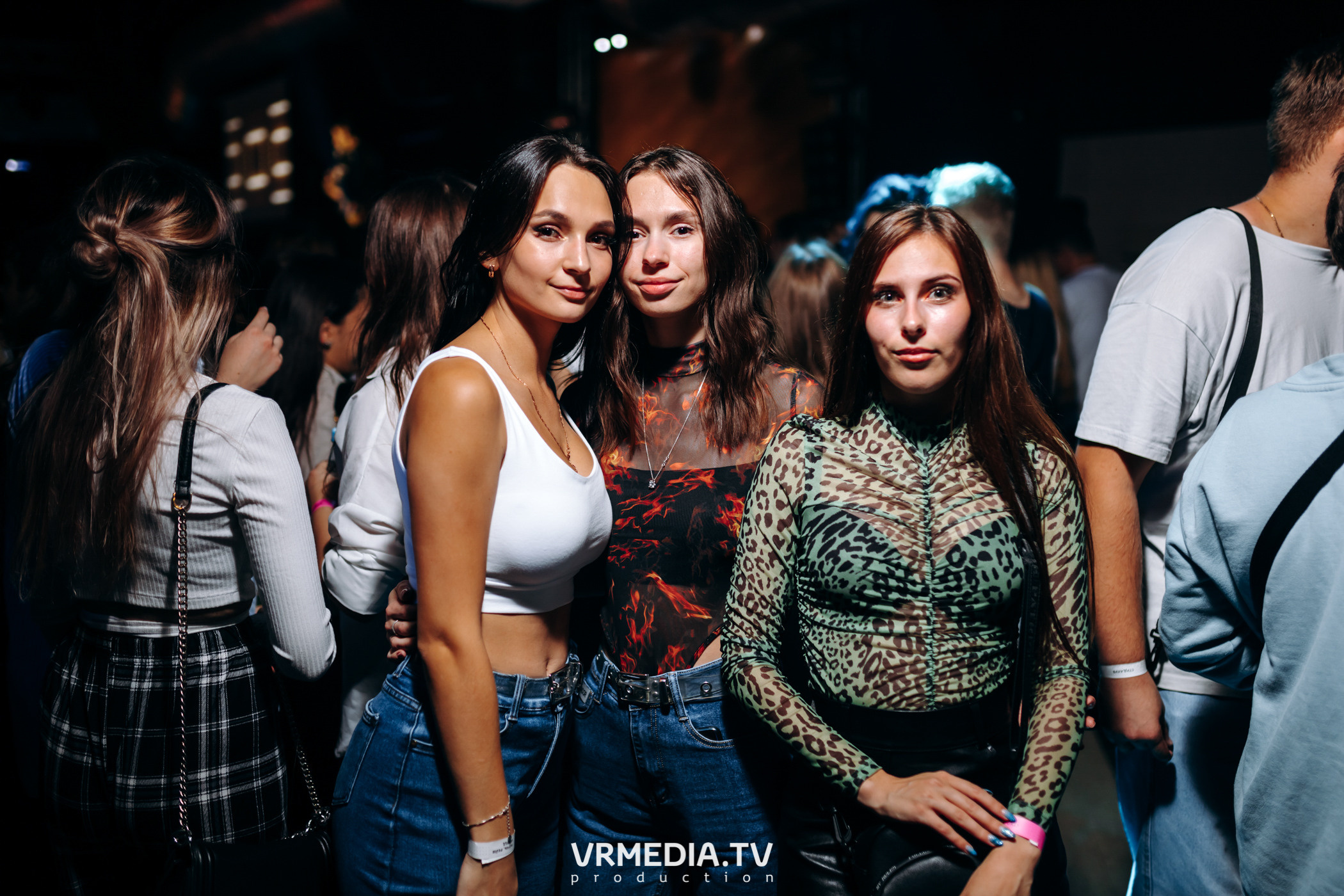 Ночь, Рейв и Мед