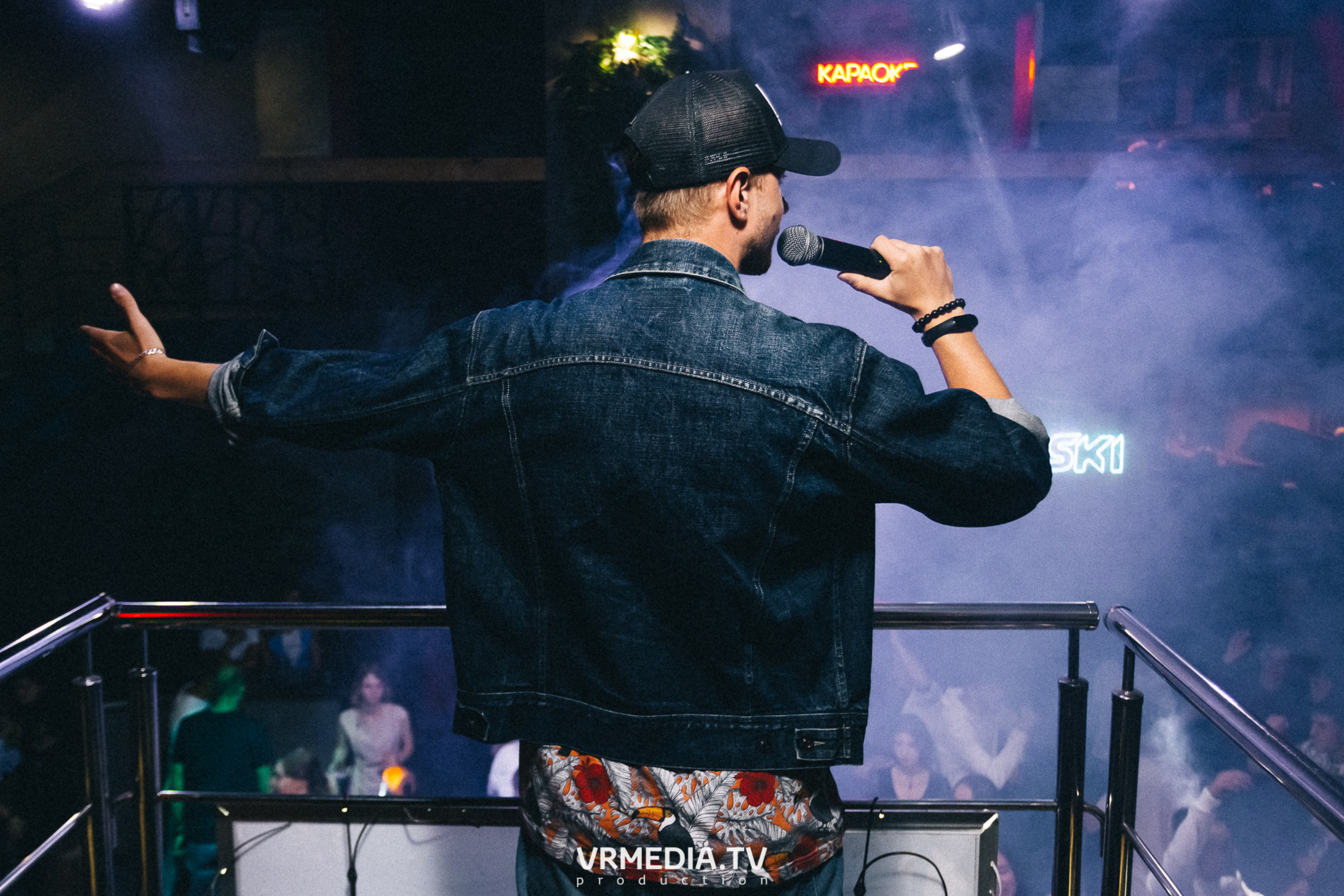 Выходные в баре «DOSKI»