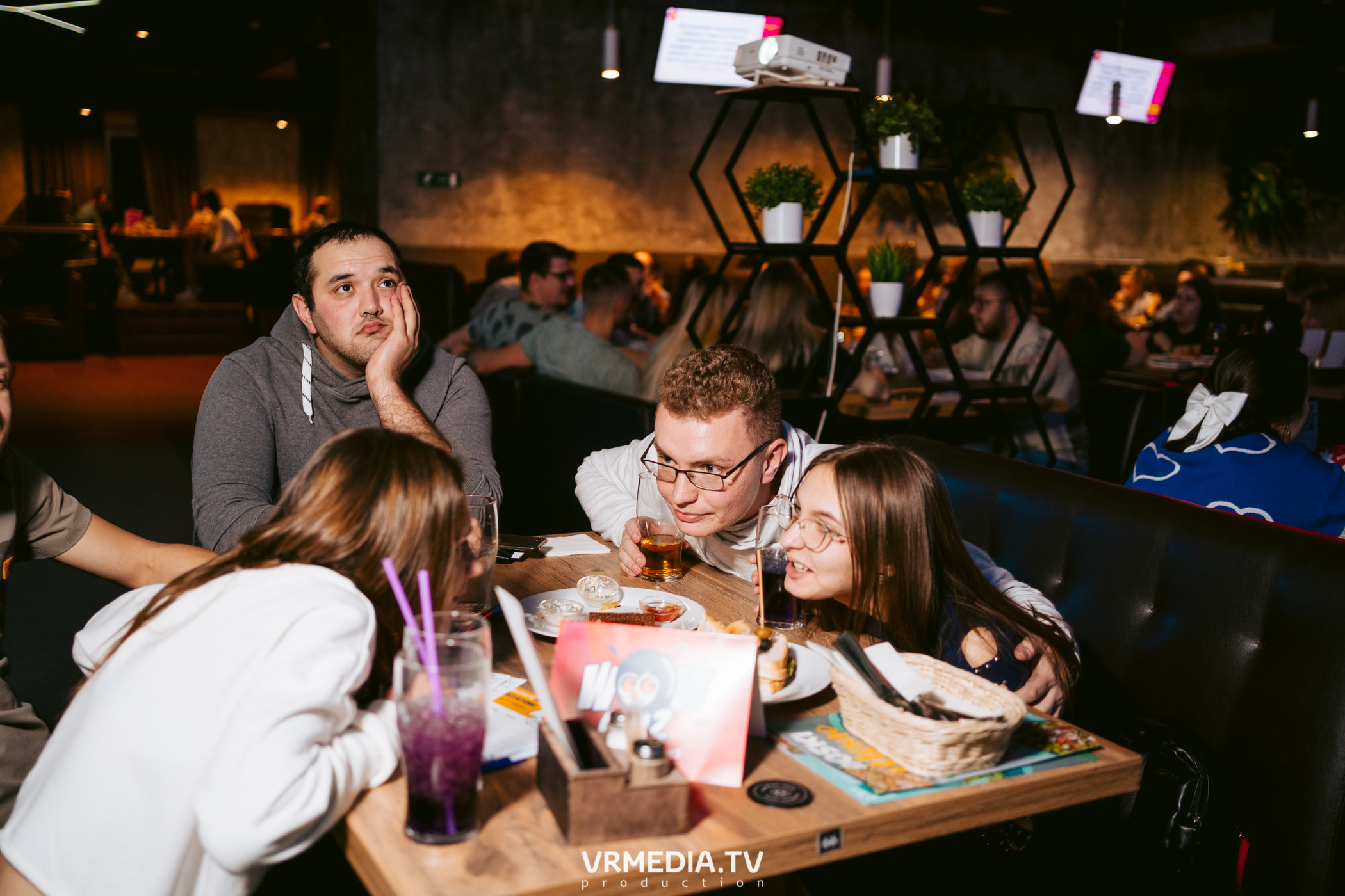 WoW QuiZ в баре «DOSKI»