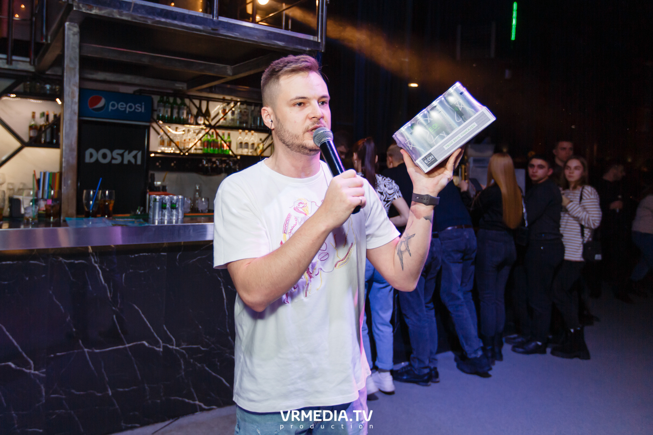 Выходные в баре «DOSKI»