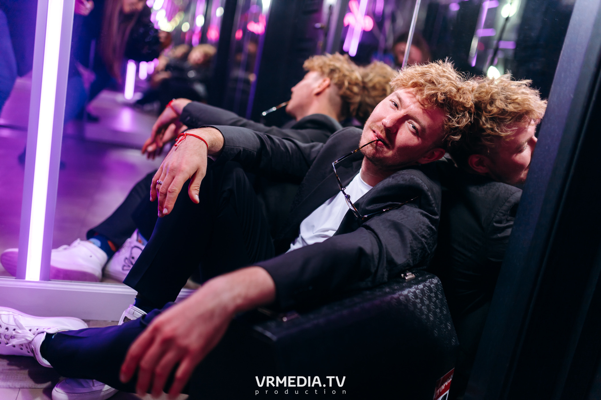 «Жуй орбит без сахара» в караоке-баре «Volna»