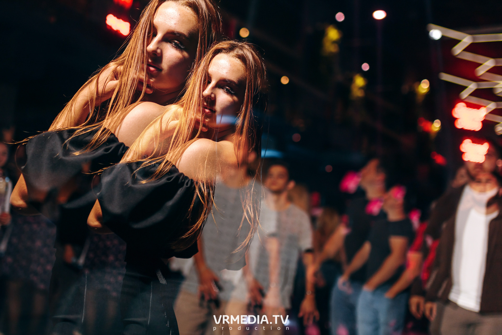 Выходные в баре «DOSKI»