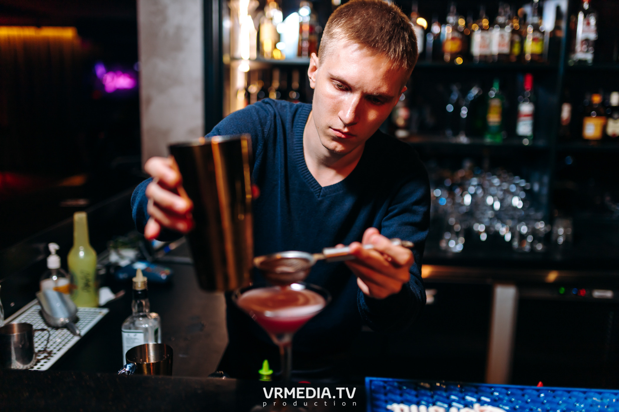 Ночь фотографии в караоке-баре «Volna»