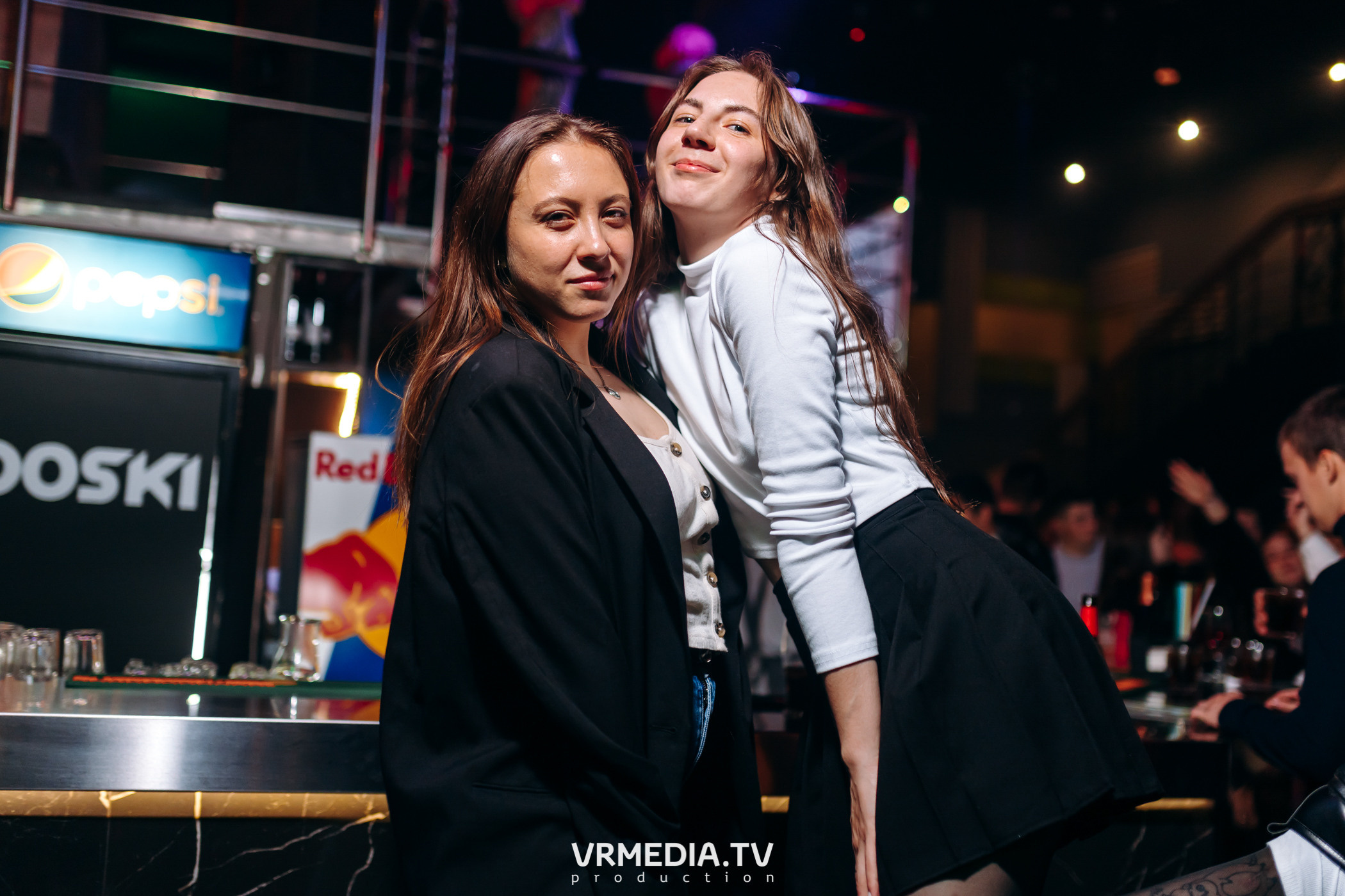 Выходные в баре «DOSKI»