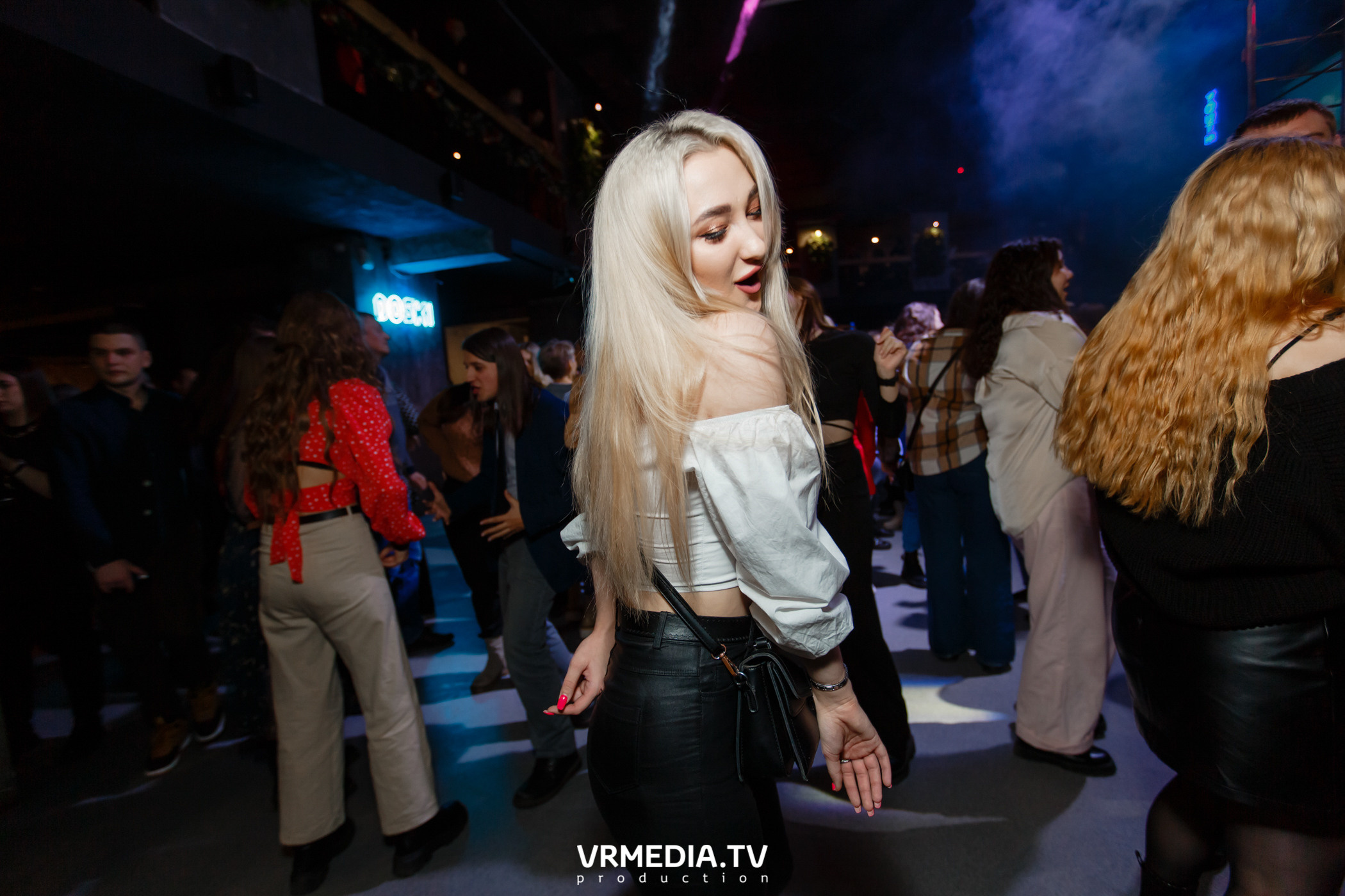 Выходные в баре «DOSKI»