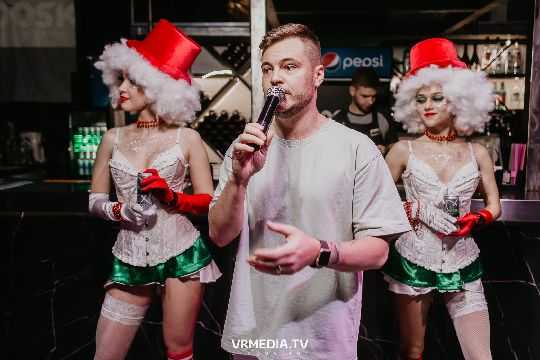 Выходные в баре «DOSKI»