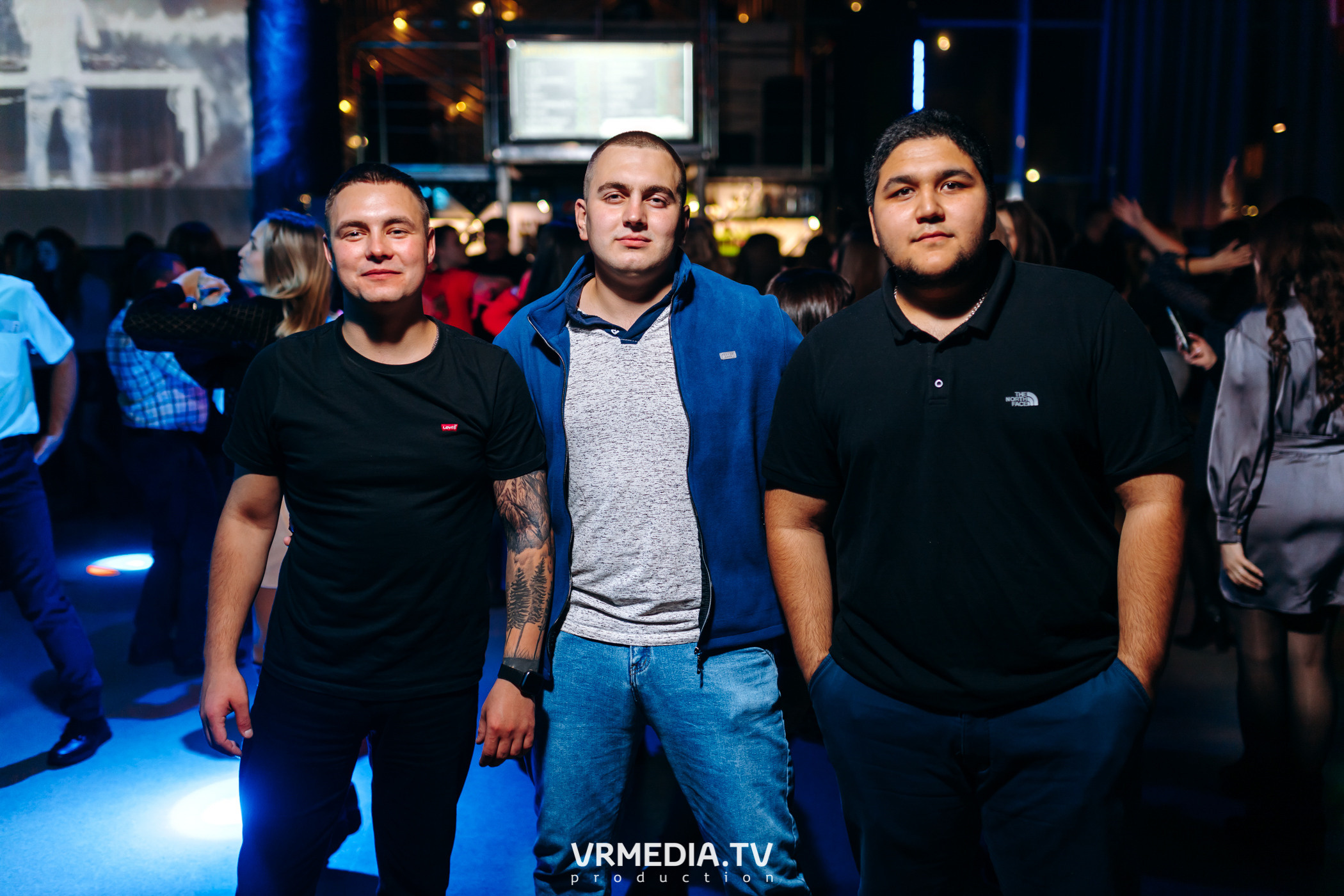 Выходные в баре «DOSKI»