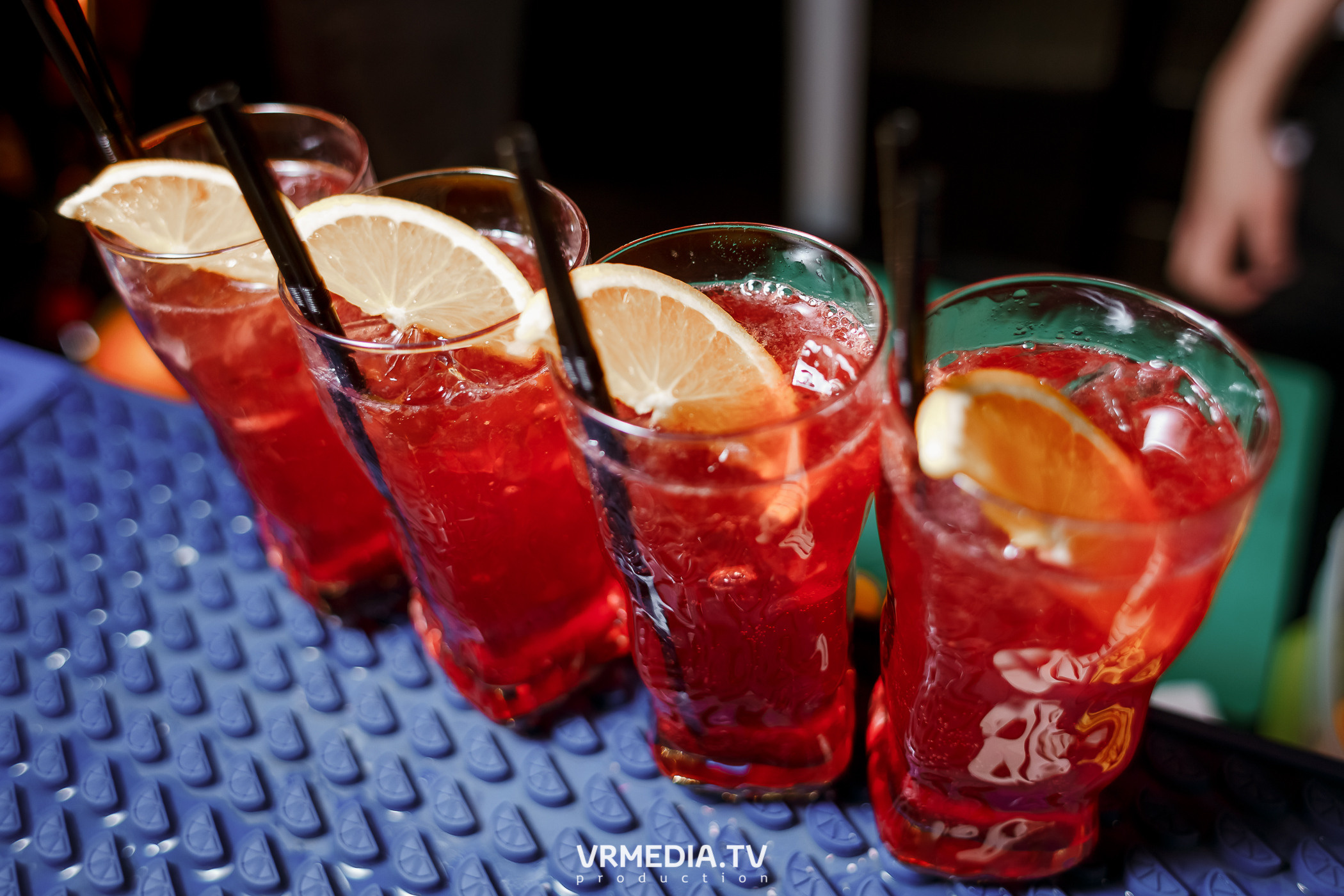 Выходные в караоке-баре «Volna»