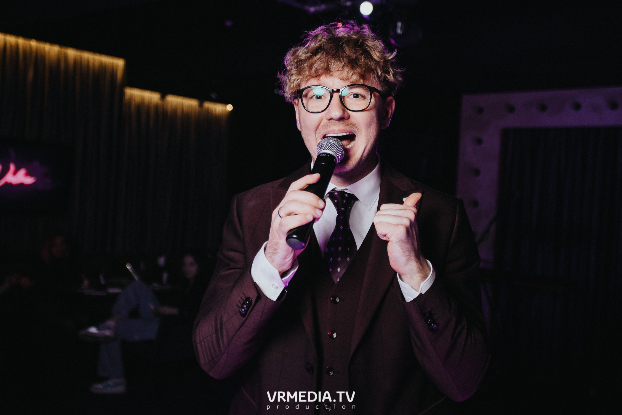 Выходные в караоке-баре «Volna»