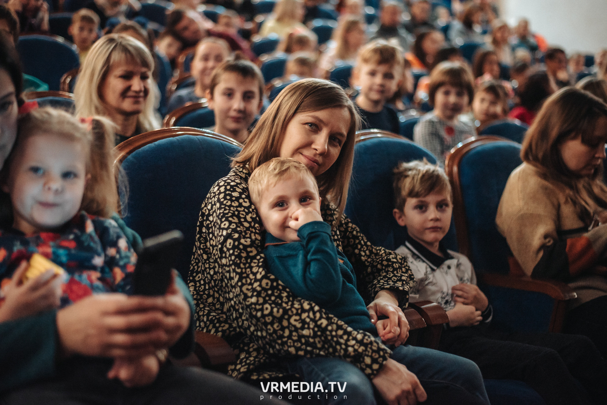 Шоу мыльных пузырей CLINK