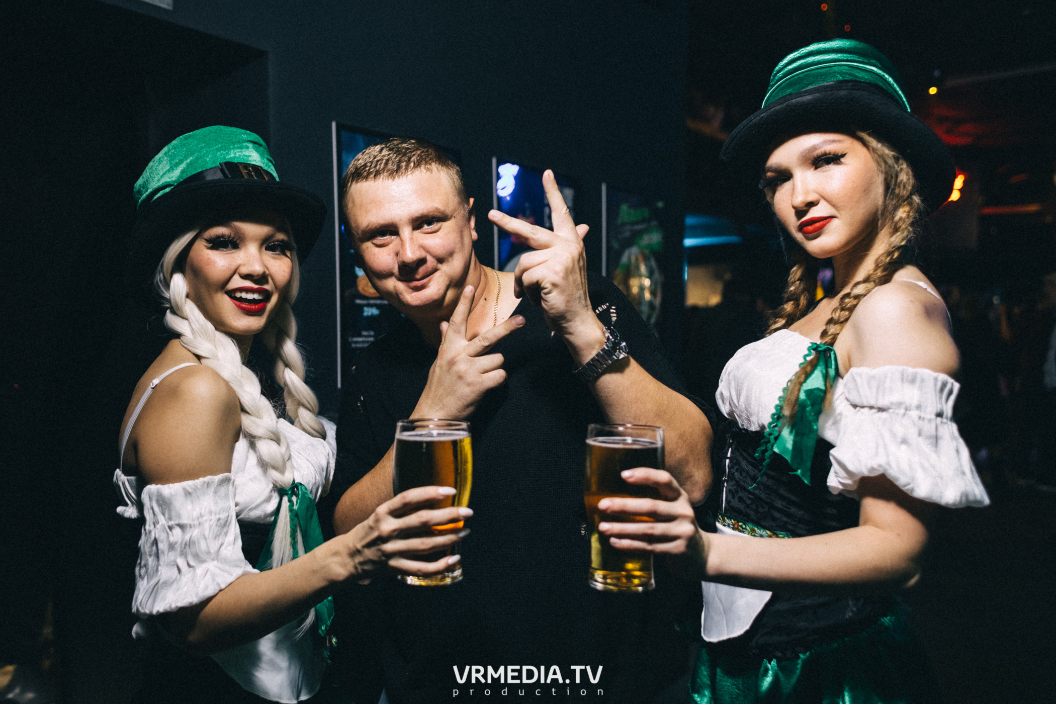 Выходные в баре «DOSKI»