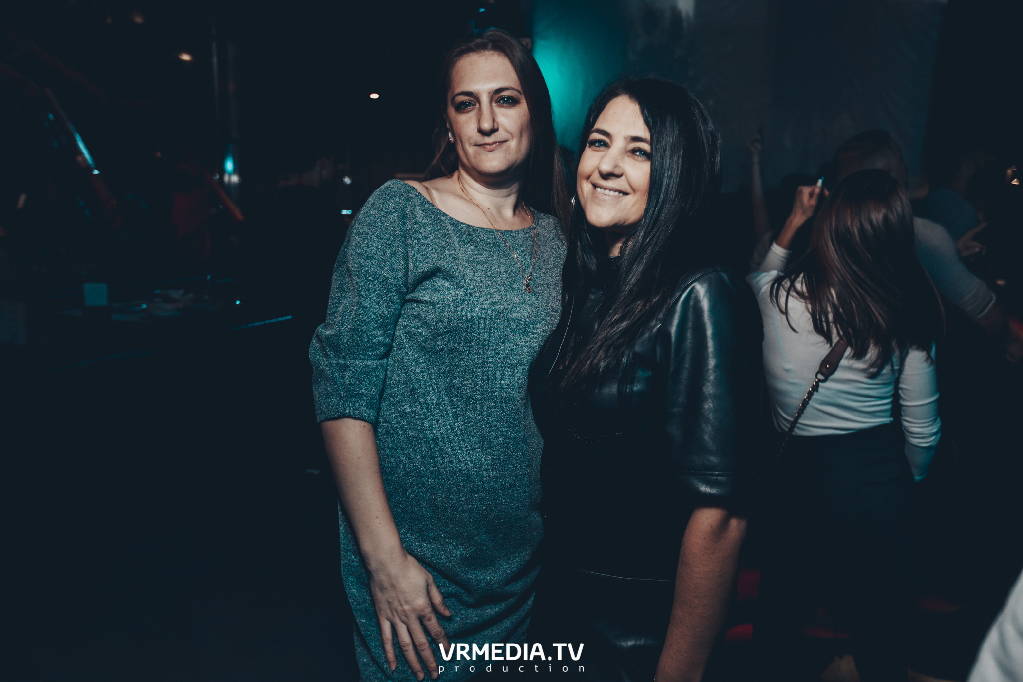 Театр мёртвых кукол в баре «DOSKI»