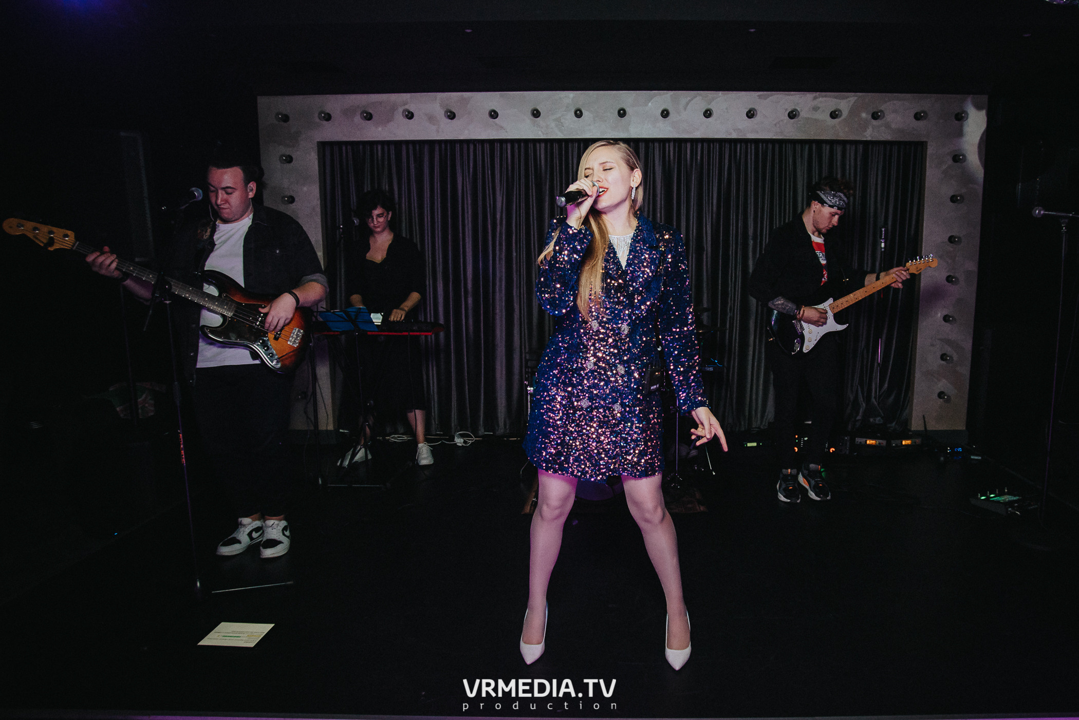 Выходные в караоке-баре «Volna»