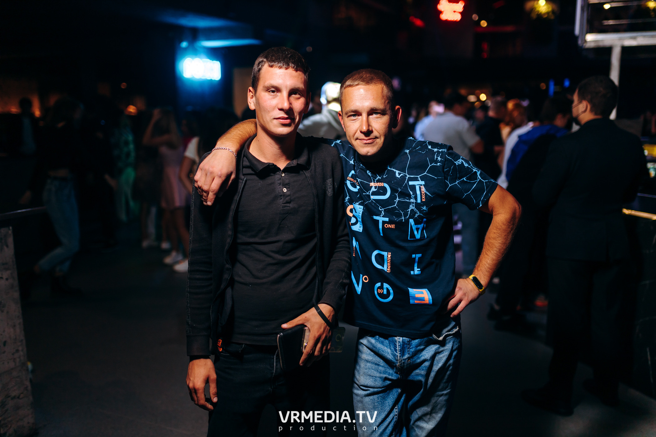 Выходные в баре «DOSKI»