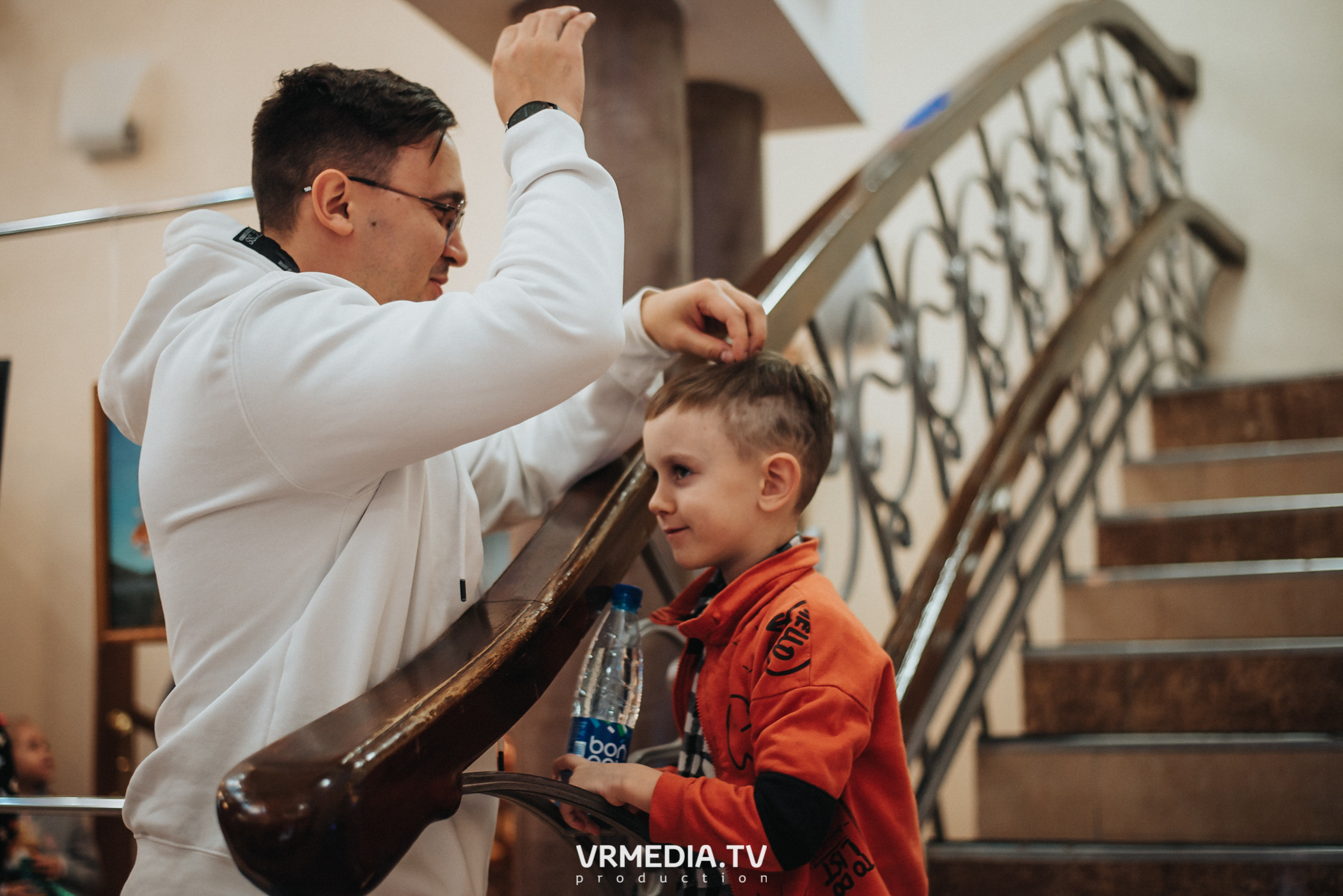 Шоу мыльных пузырей CLINK