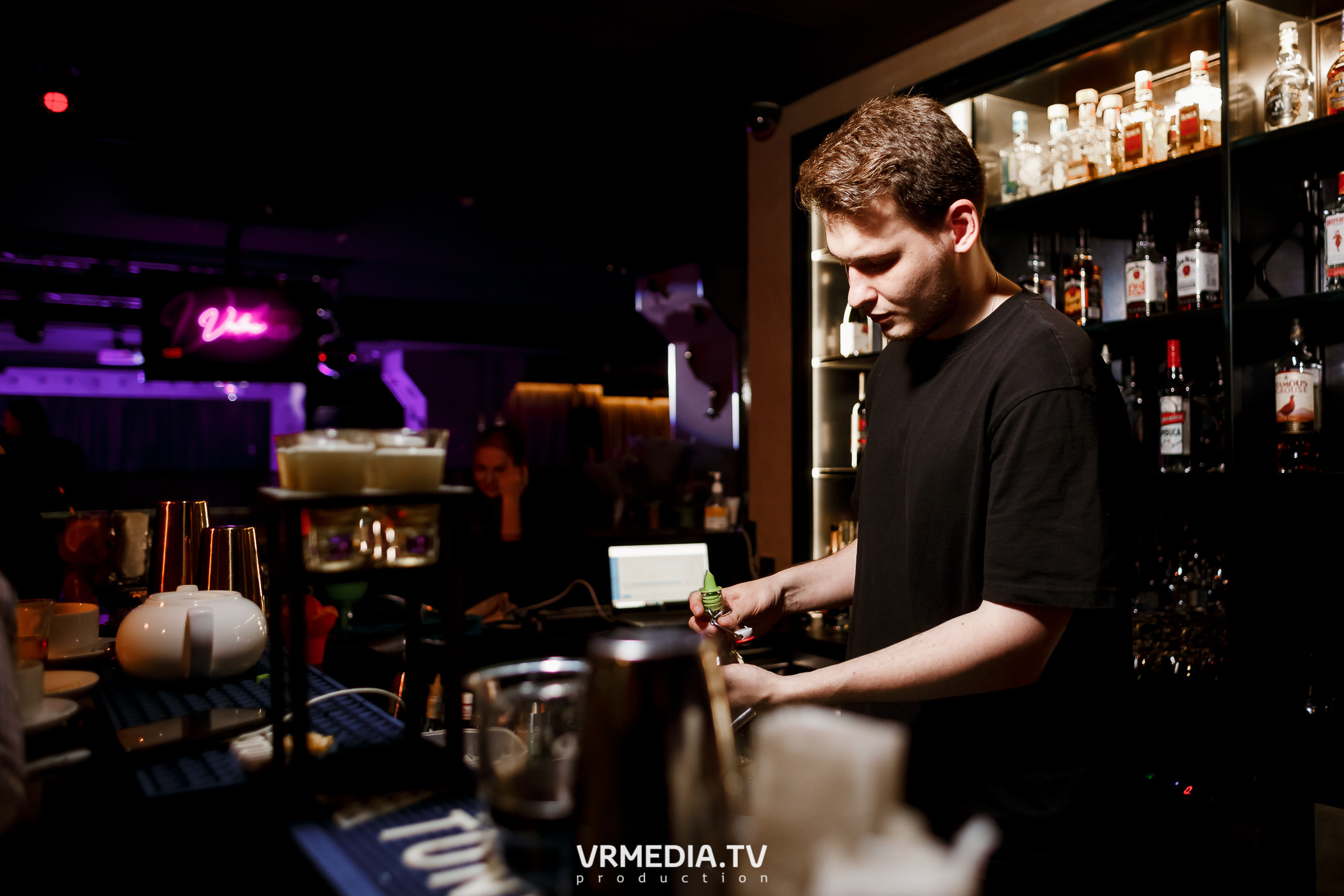 Выходные в караоке-баре «Volna»