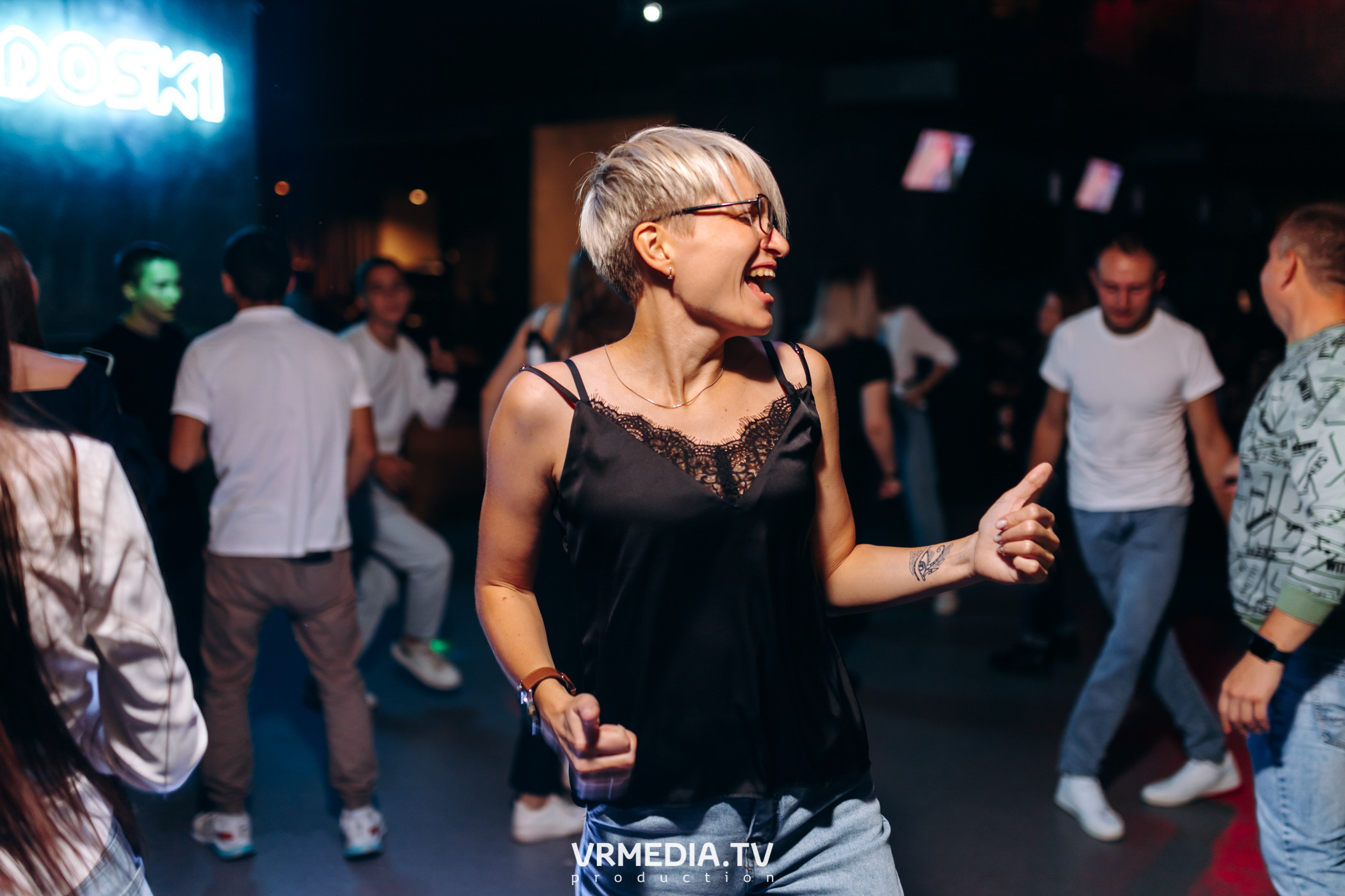 Выходные в баре «DOSKI»