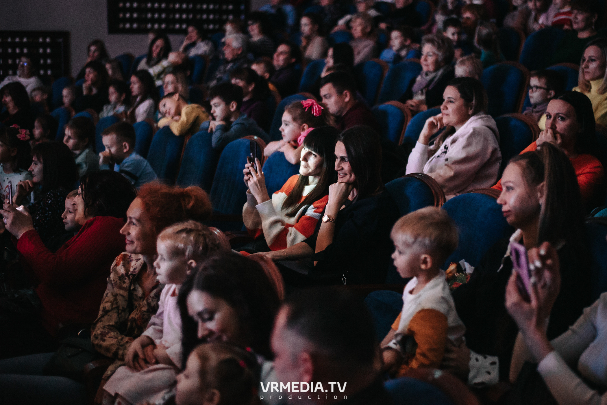 Шоу мыльных пузырей CLINK