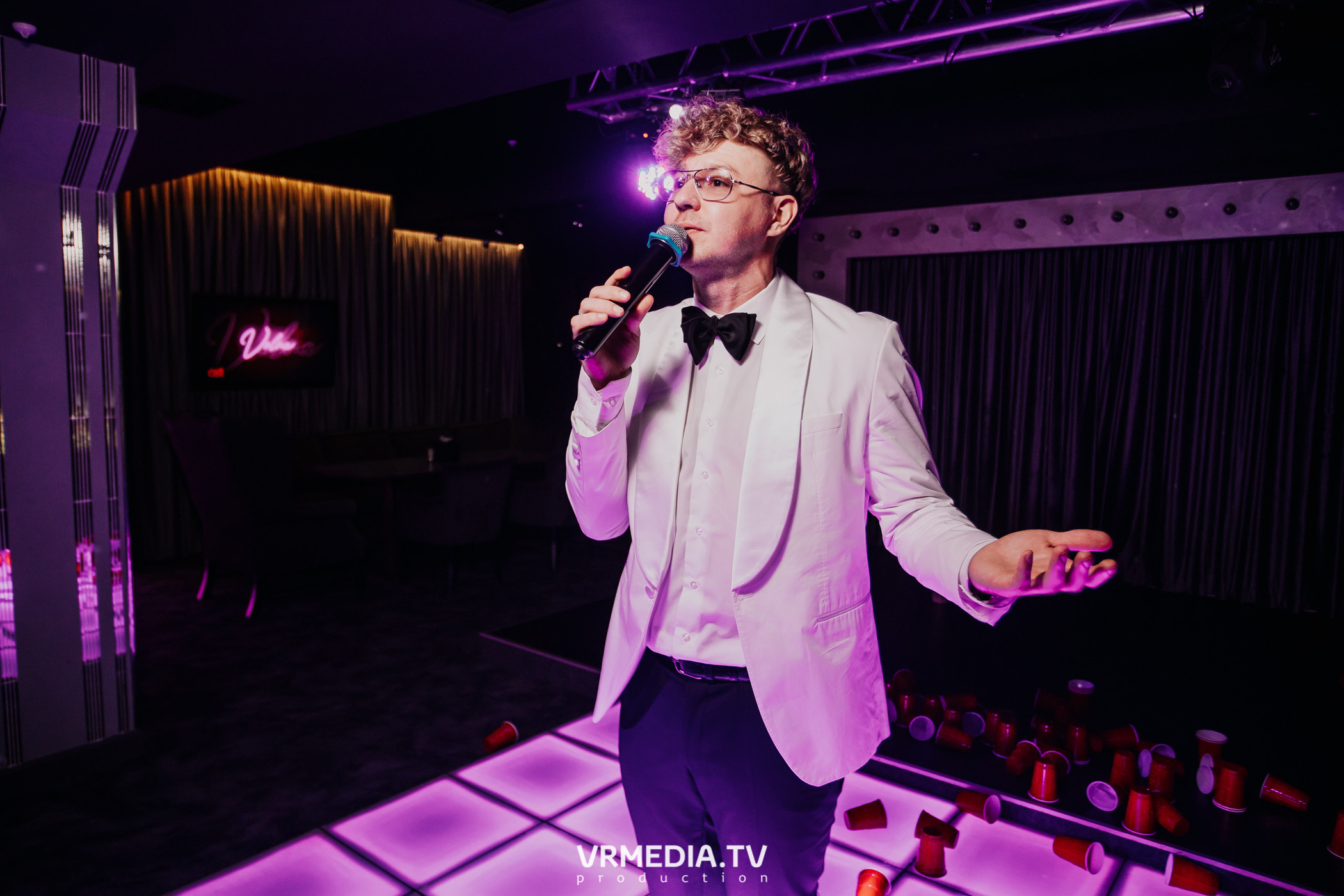 Выходные в караоке-баре «Volna»