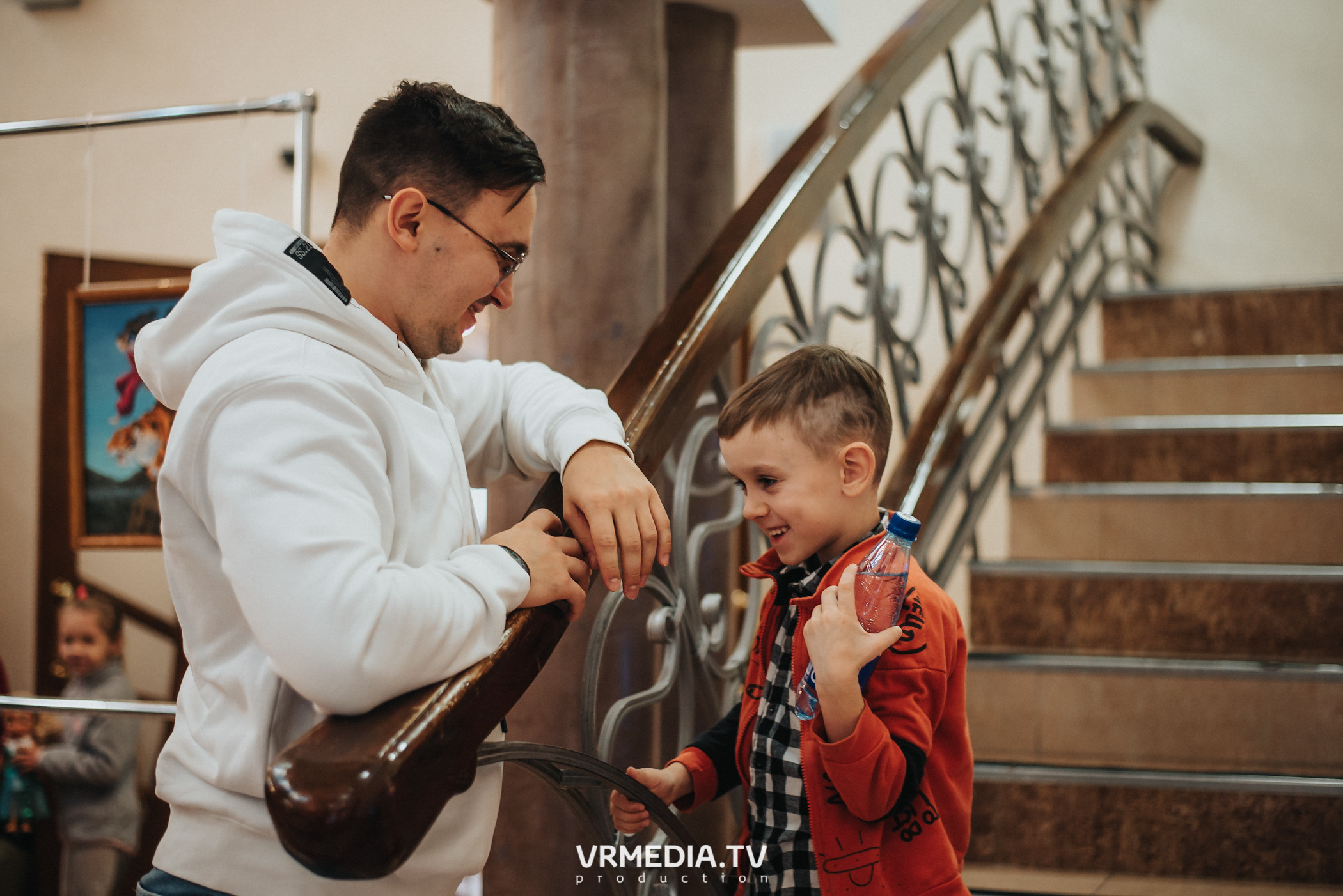 Шоу мыльных пузырей CLINK