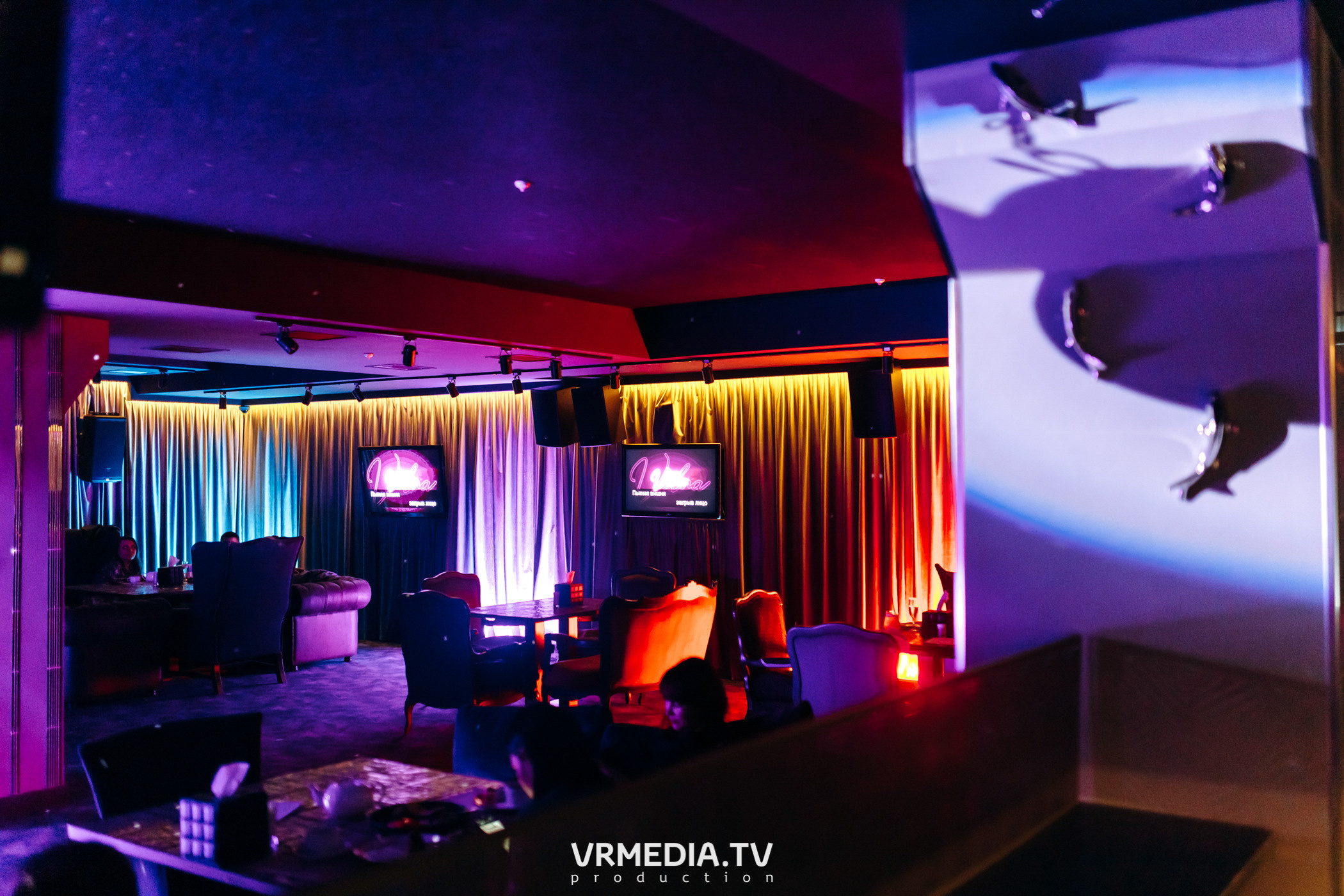 «Жуй орбит без сахара» в караоке-баре «Volna»