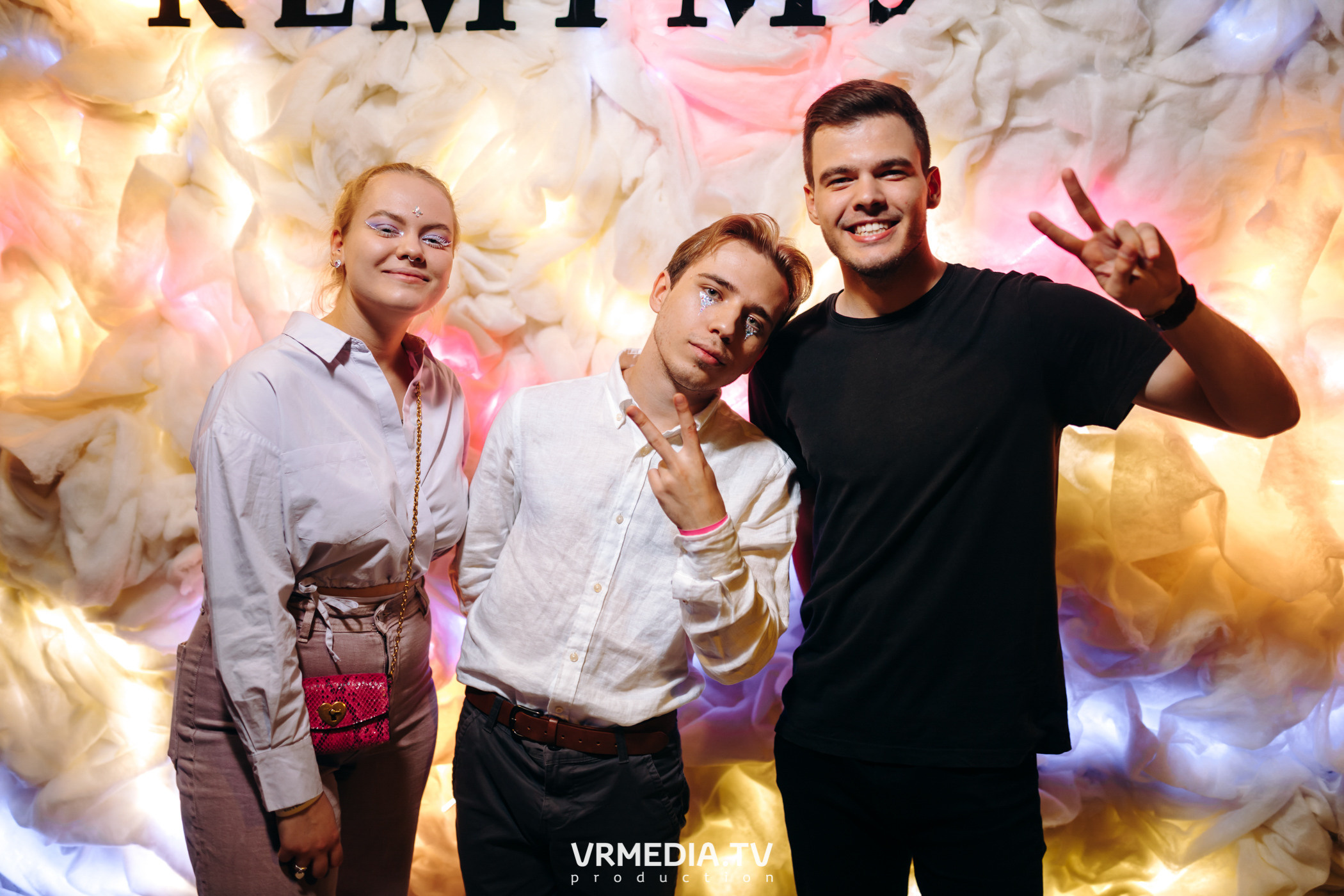 Ночь, Рейв и Мед