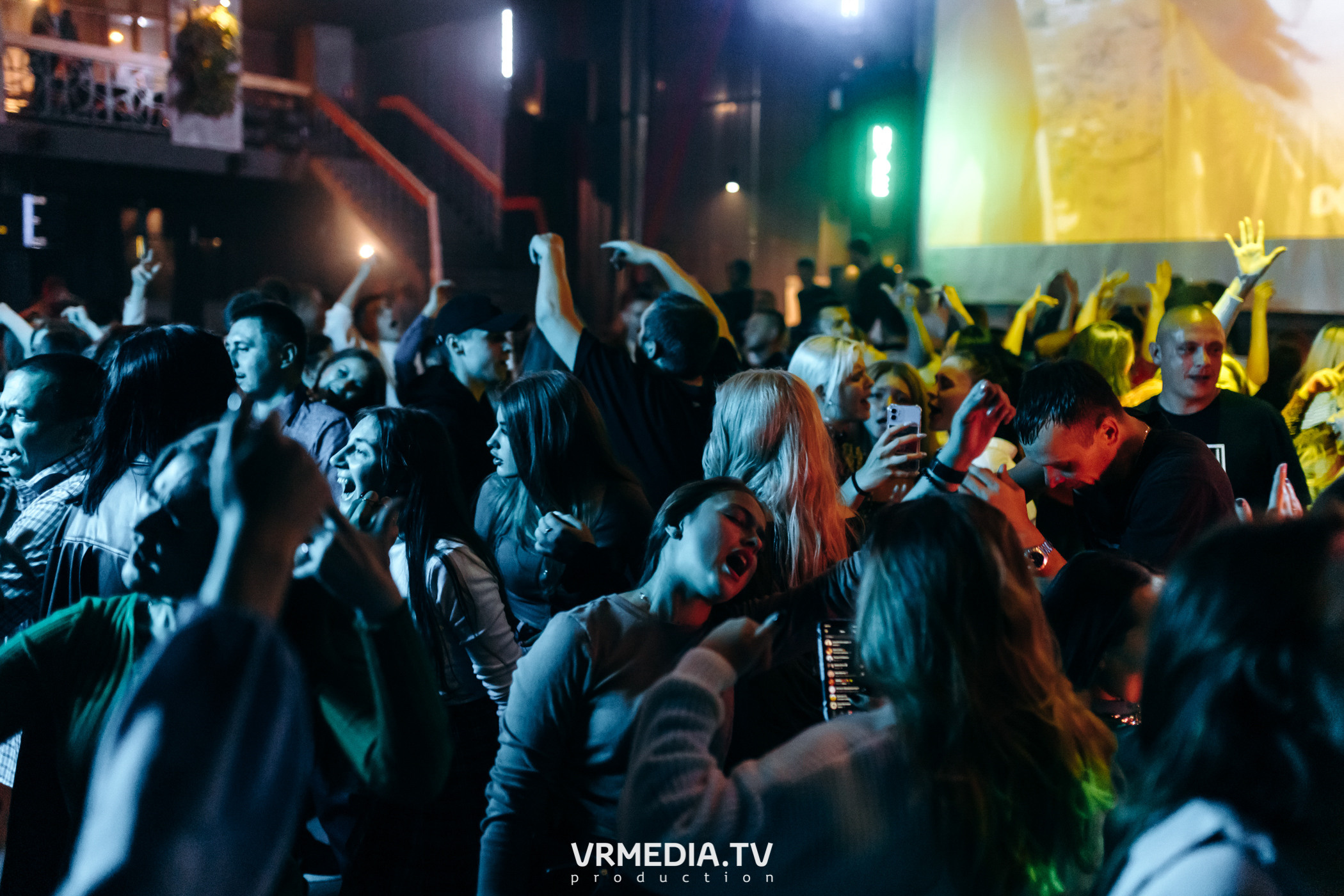 Выходные в баре «DOSKI»