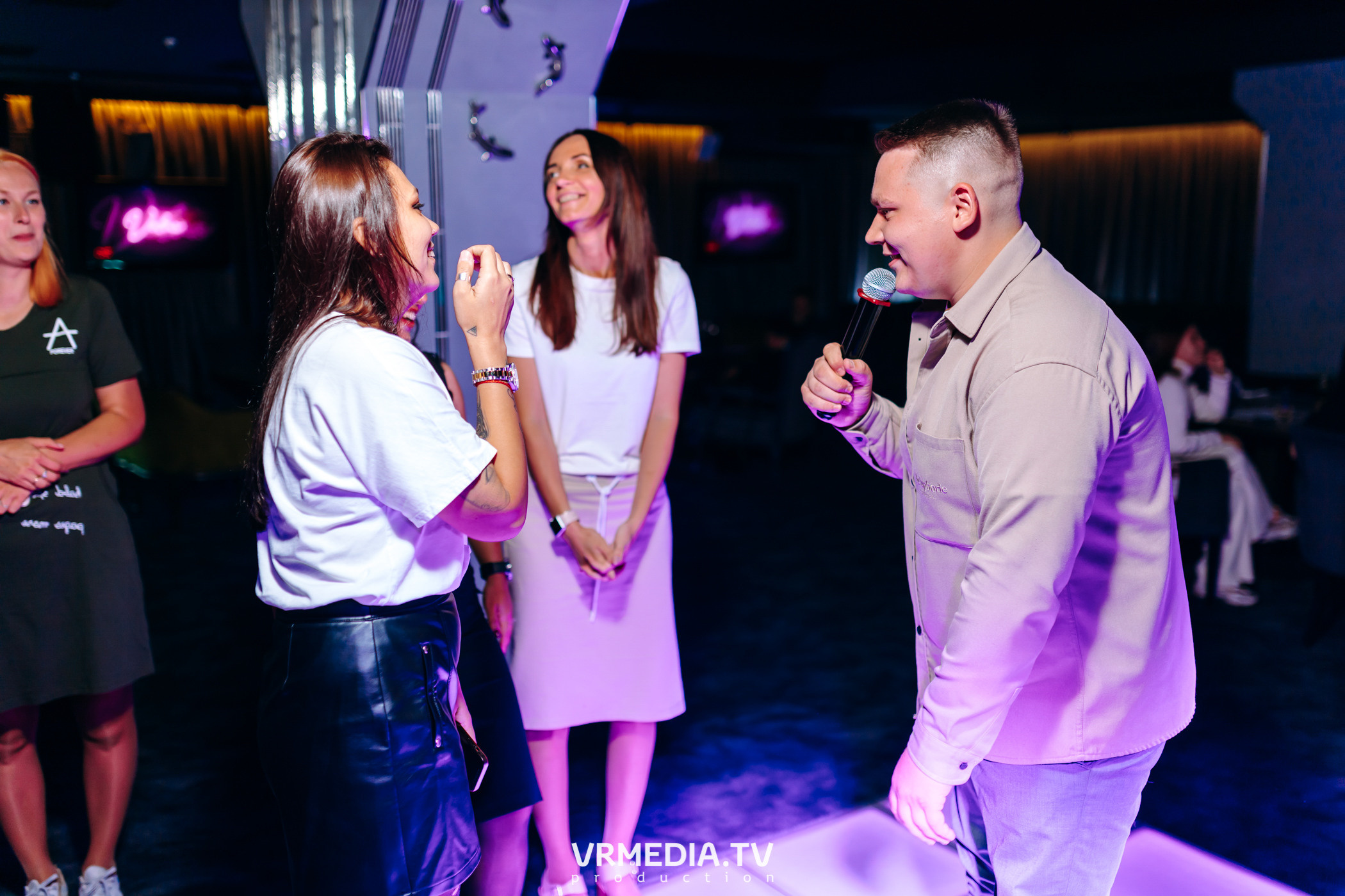 Ночь фотографии в караоке-баре «Volna»