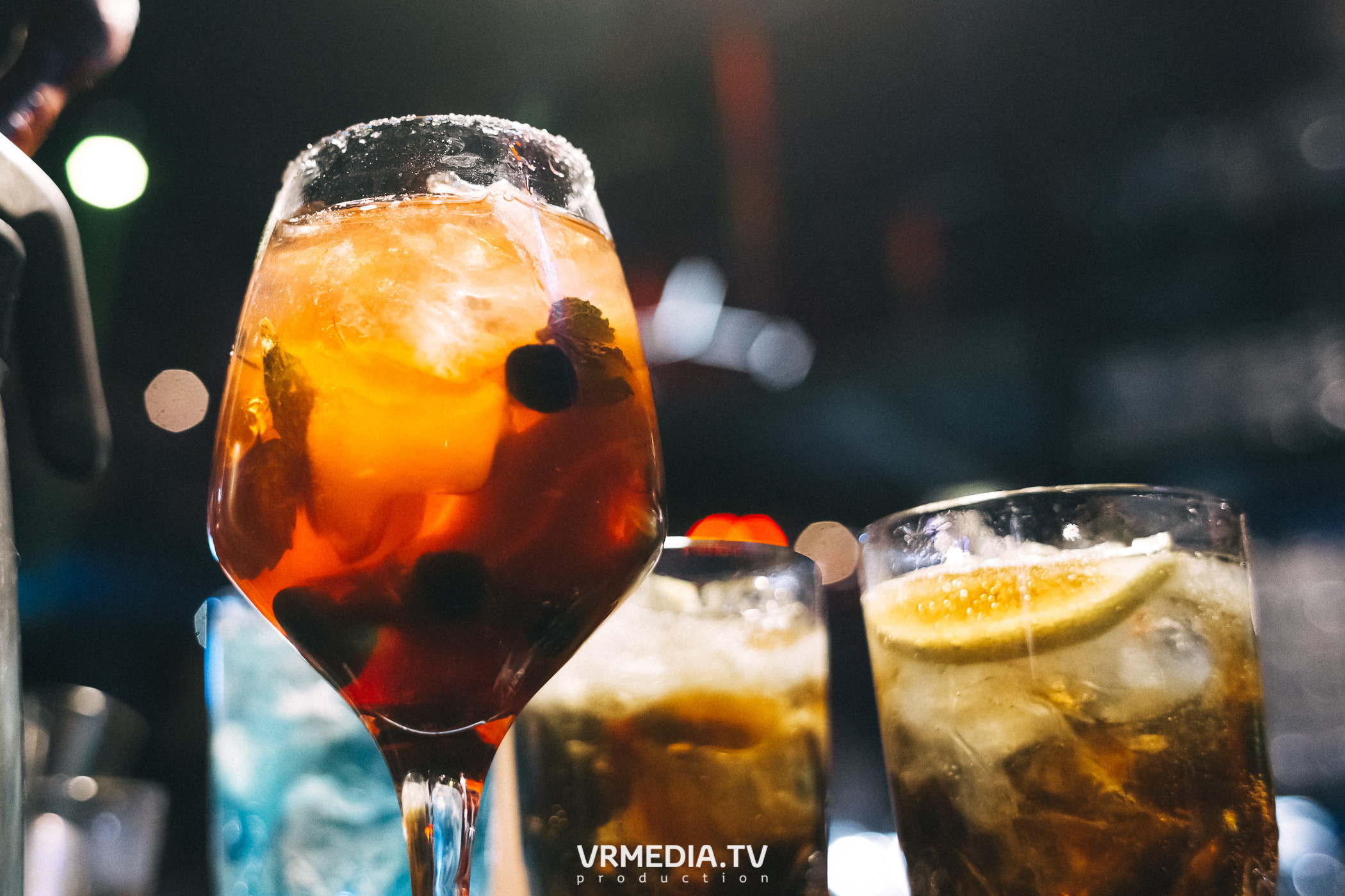 Выходные в баре «DOSKI»