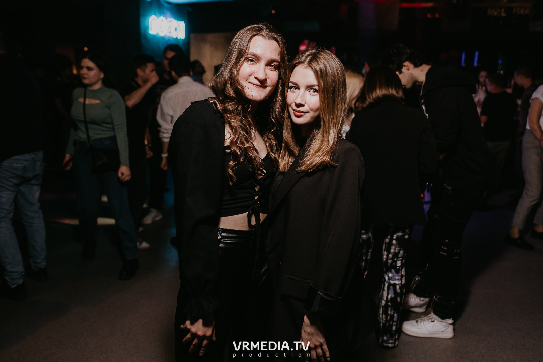 Выходные в баре «DOSKI»