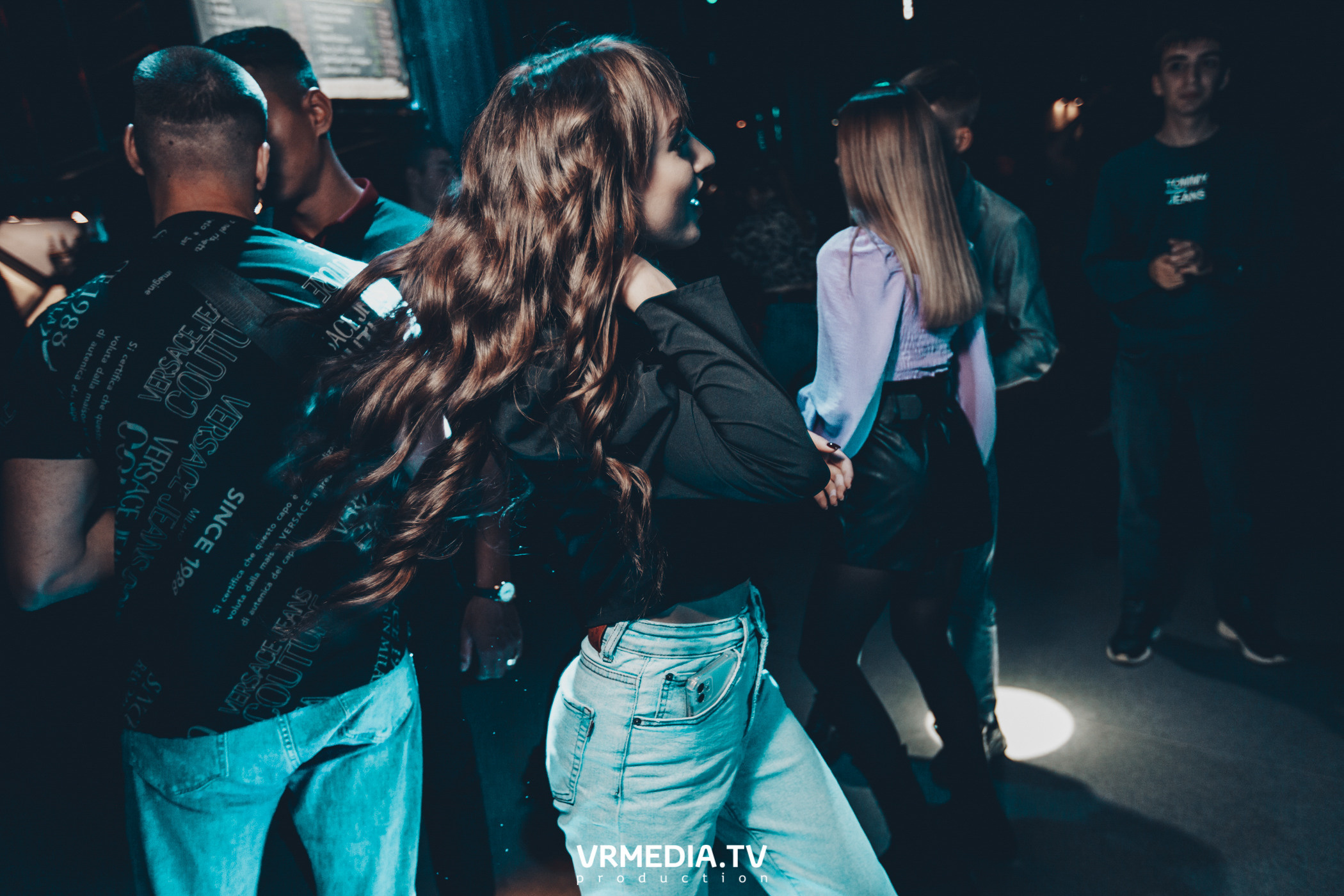 Выходные в баре «DOSKI»