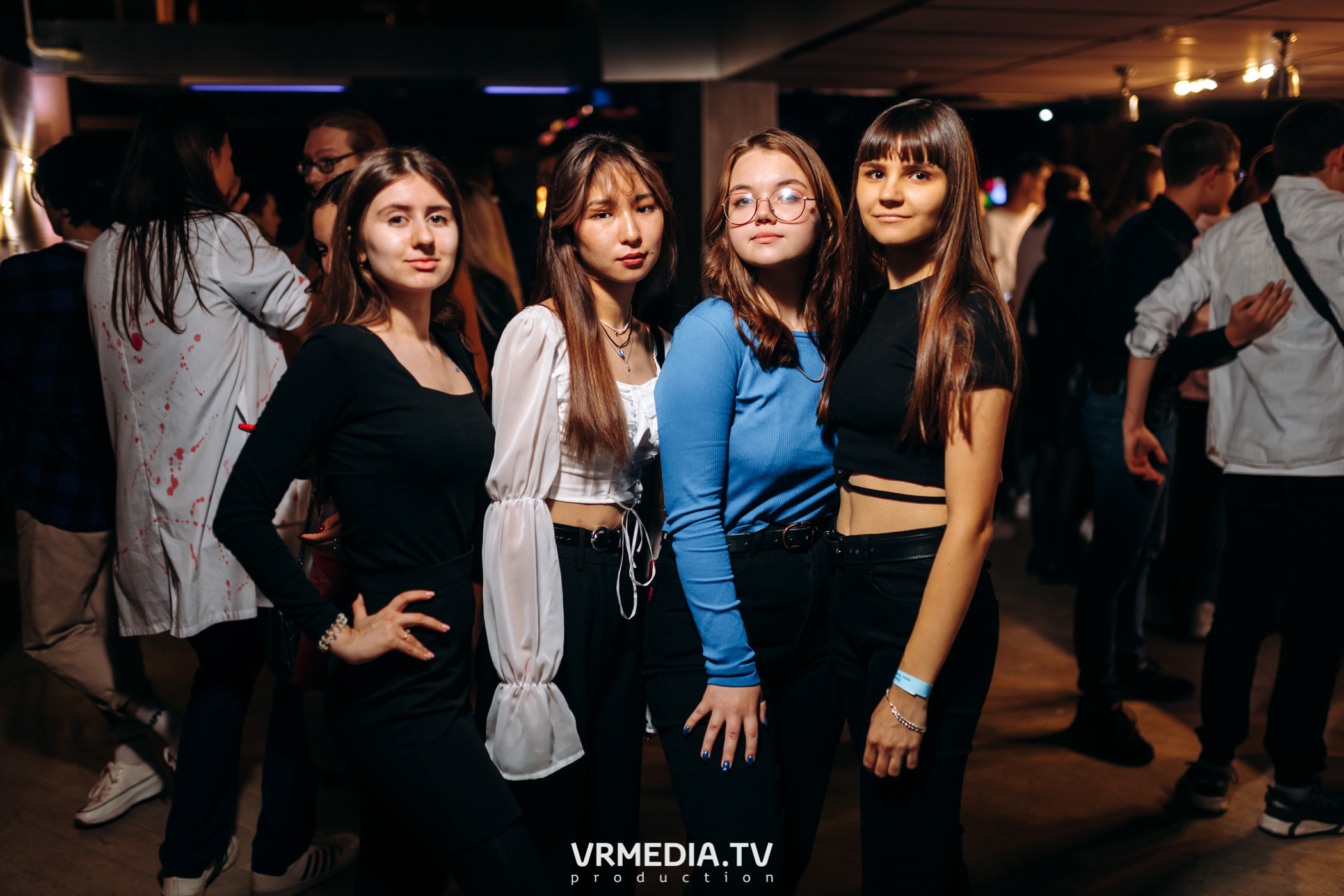 Ночь, Рейв и Мед