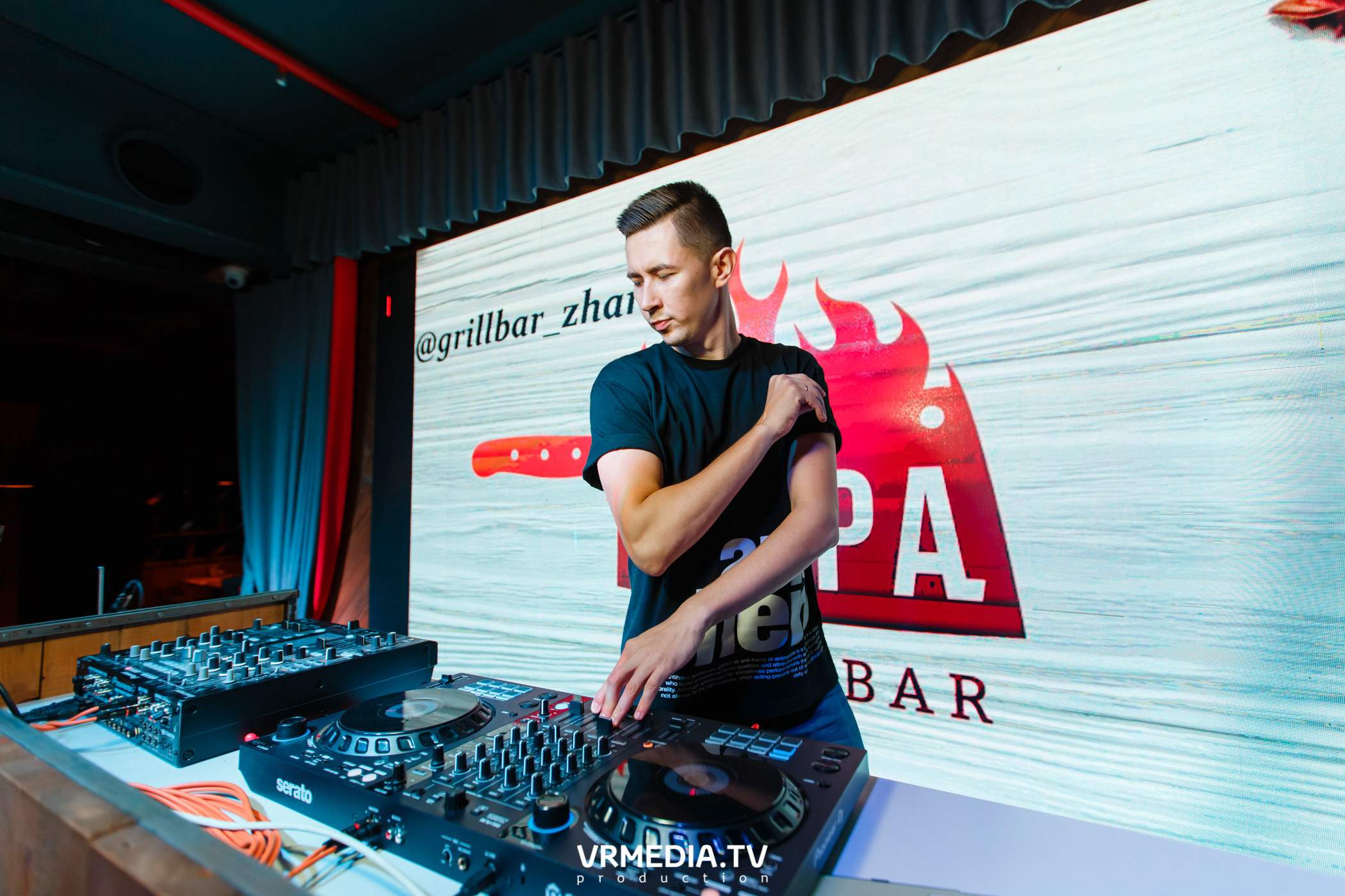 #ЖАРКИЕДНИИНОЧИ в гриль-баре «Жара»