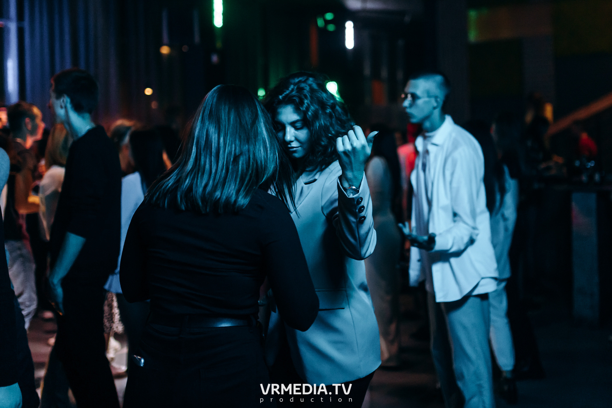 Выходные в баре «DOSKI»