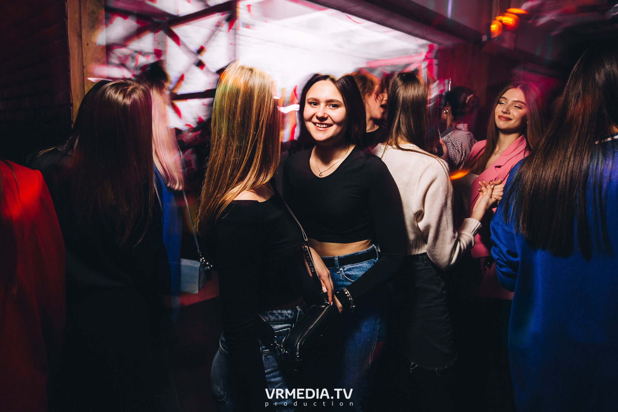 Выходные в баре «Cosmo»