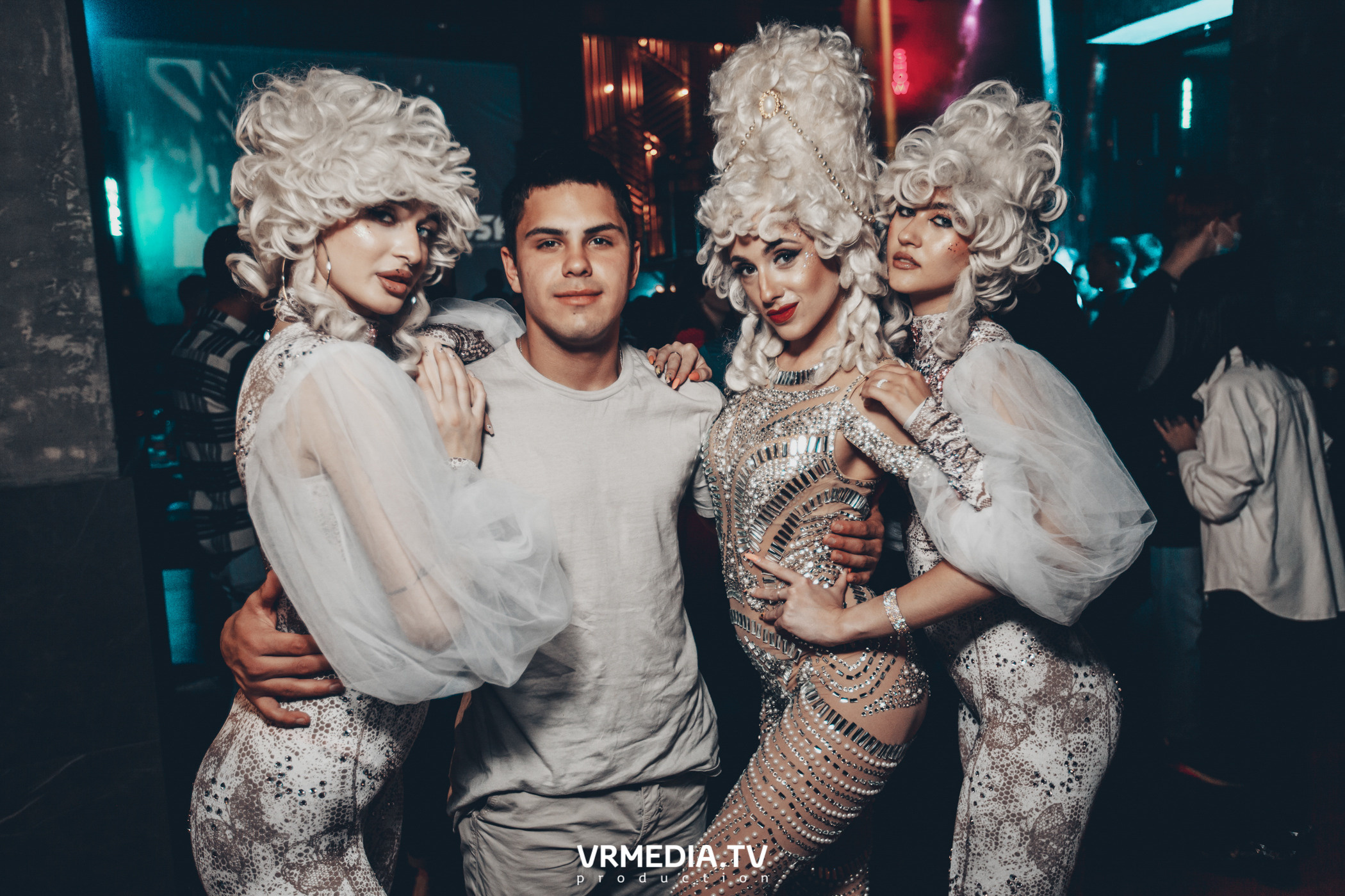 Выходные в баре «DOSKI»