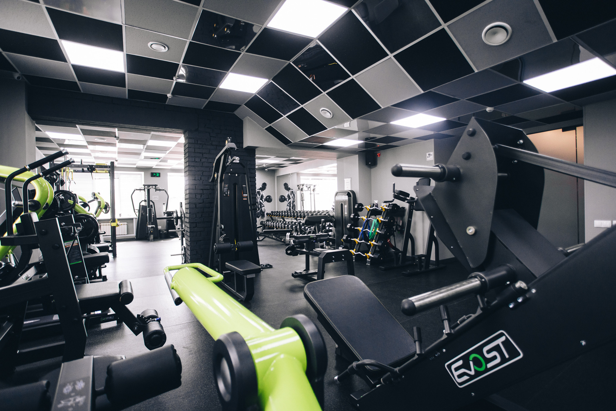 Тренажёрный зал «GO GYM»