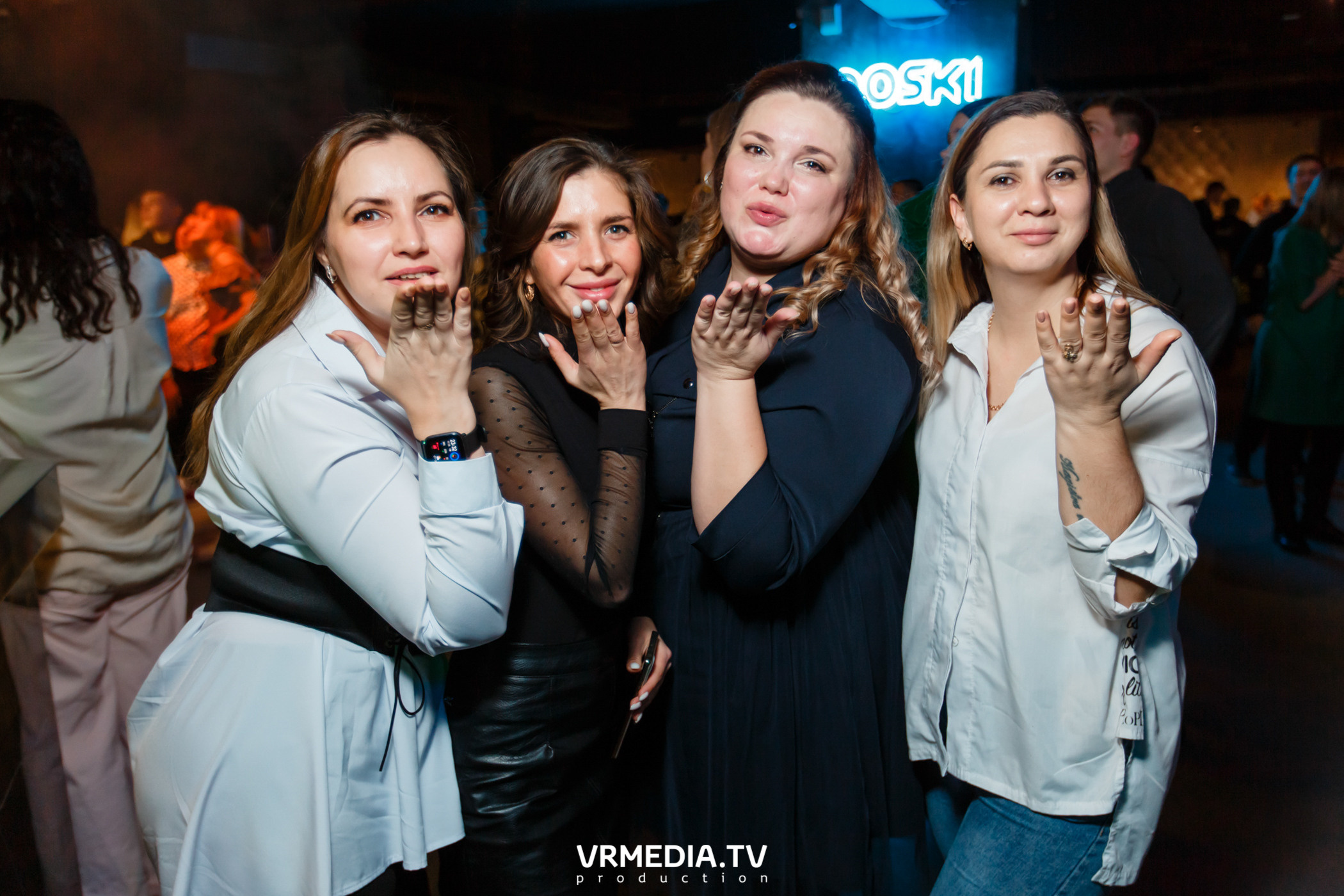 Выходные в баре «DOSKI»