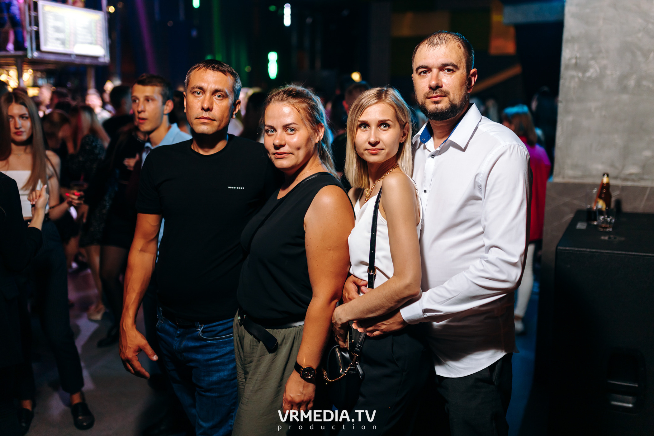 Выходные в баре «DOSKI»