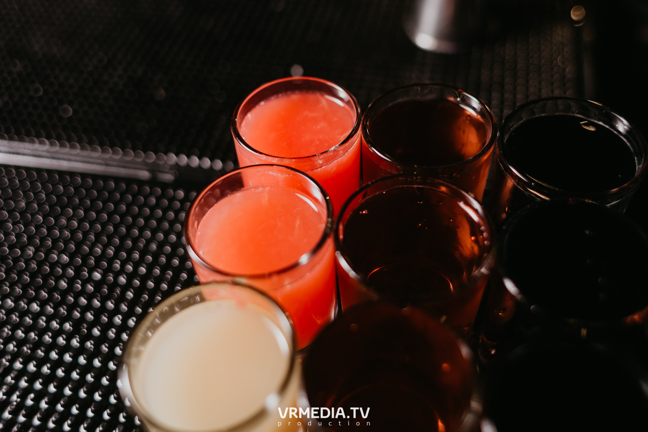 Выходные в баре «DOSKI»