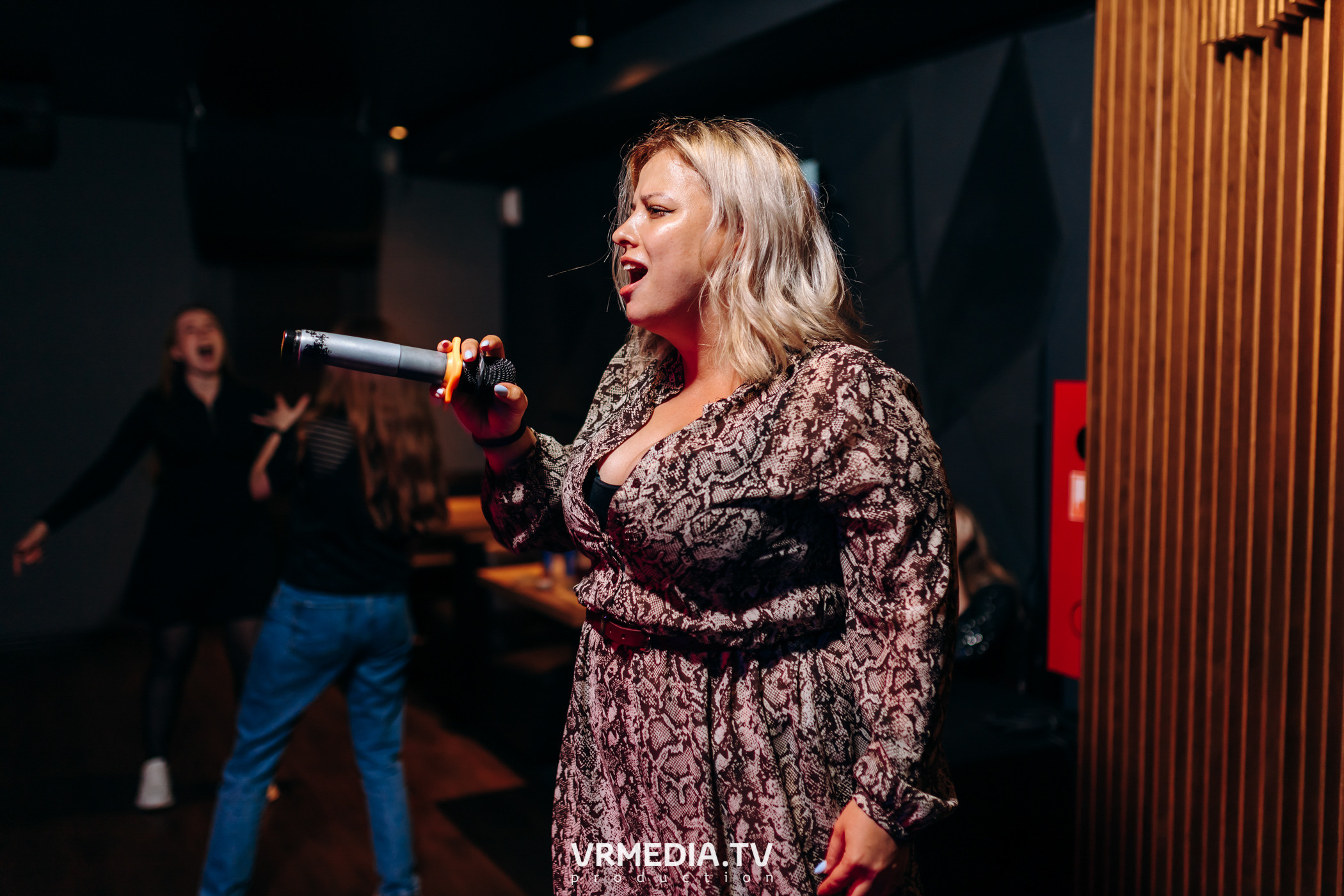 Выходные в баре «DOSKI»