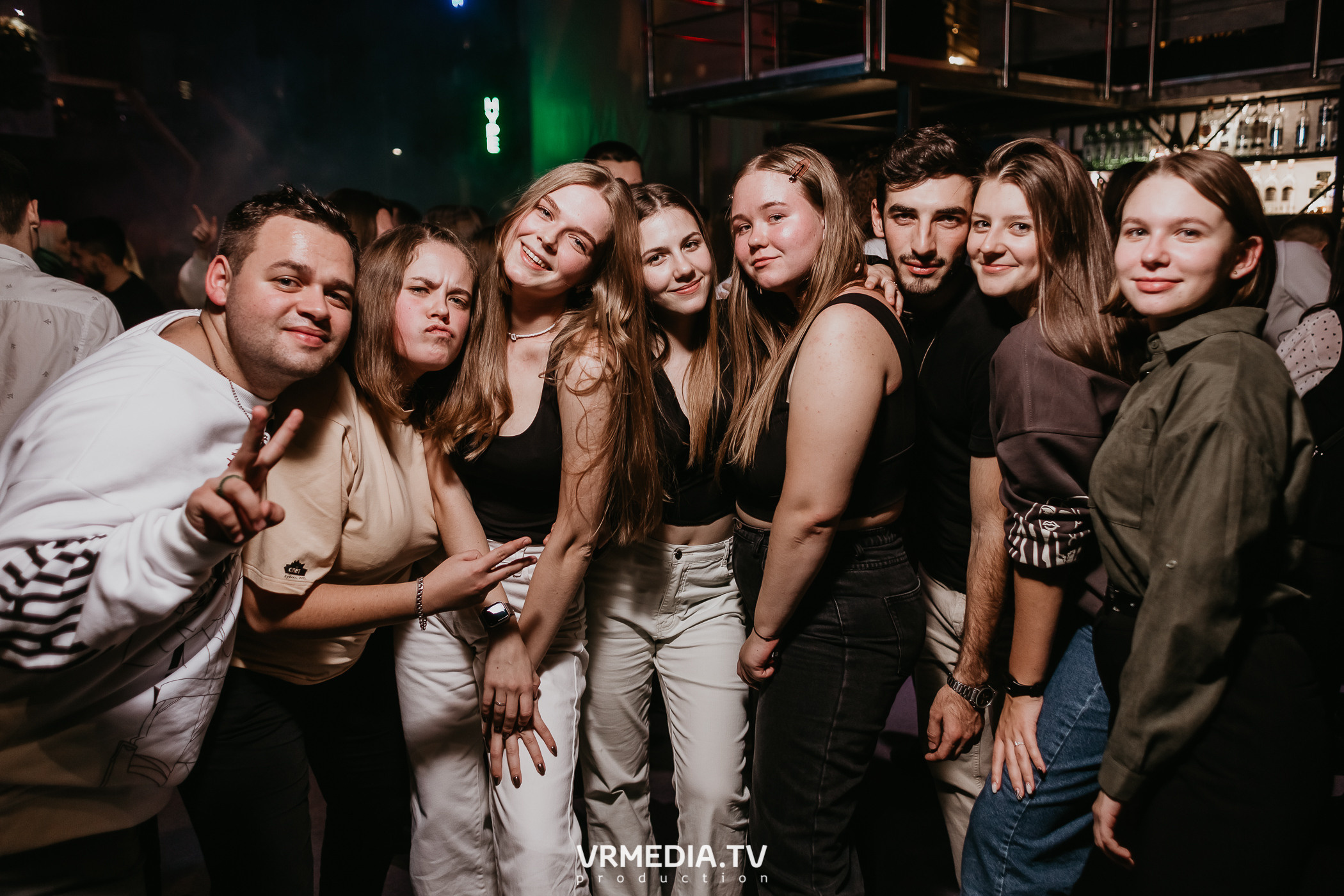 Выходные в баре «DOSKI»